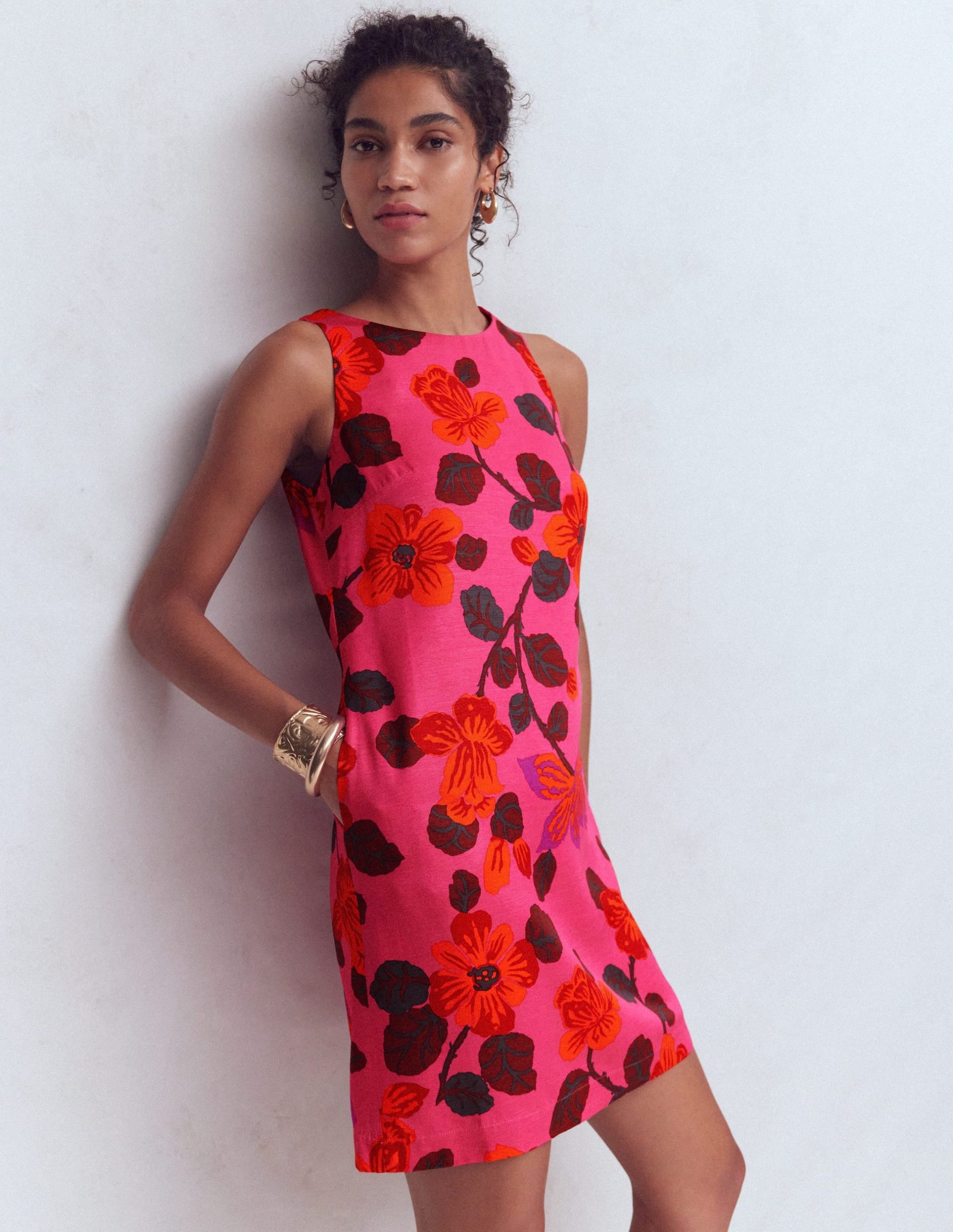 Classic Shift Dress-Pink. Elaborate Blossom