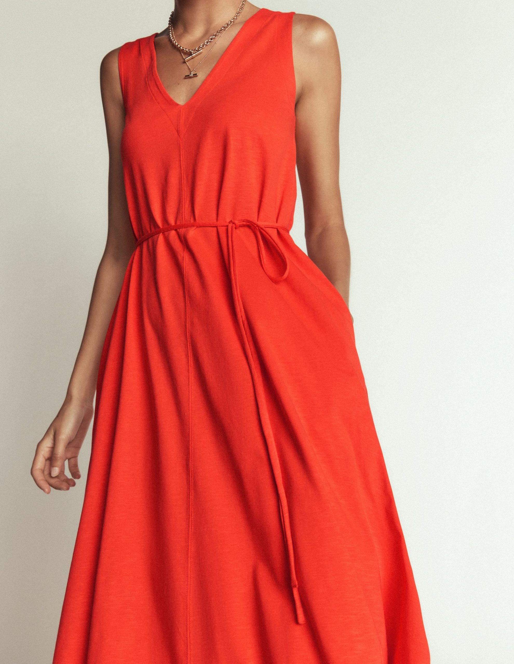 Mia V-neck Jersey Midi Dress-Firecracker Red - Image 2