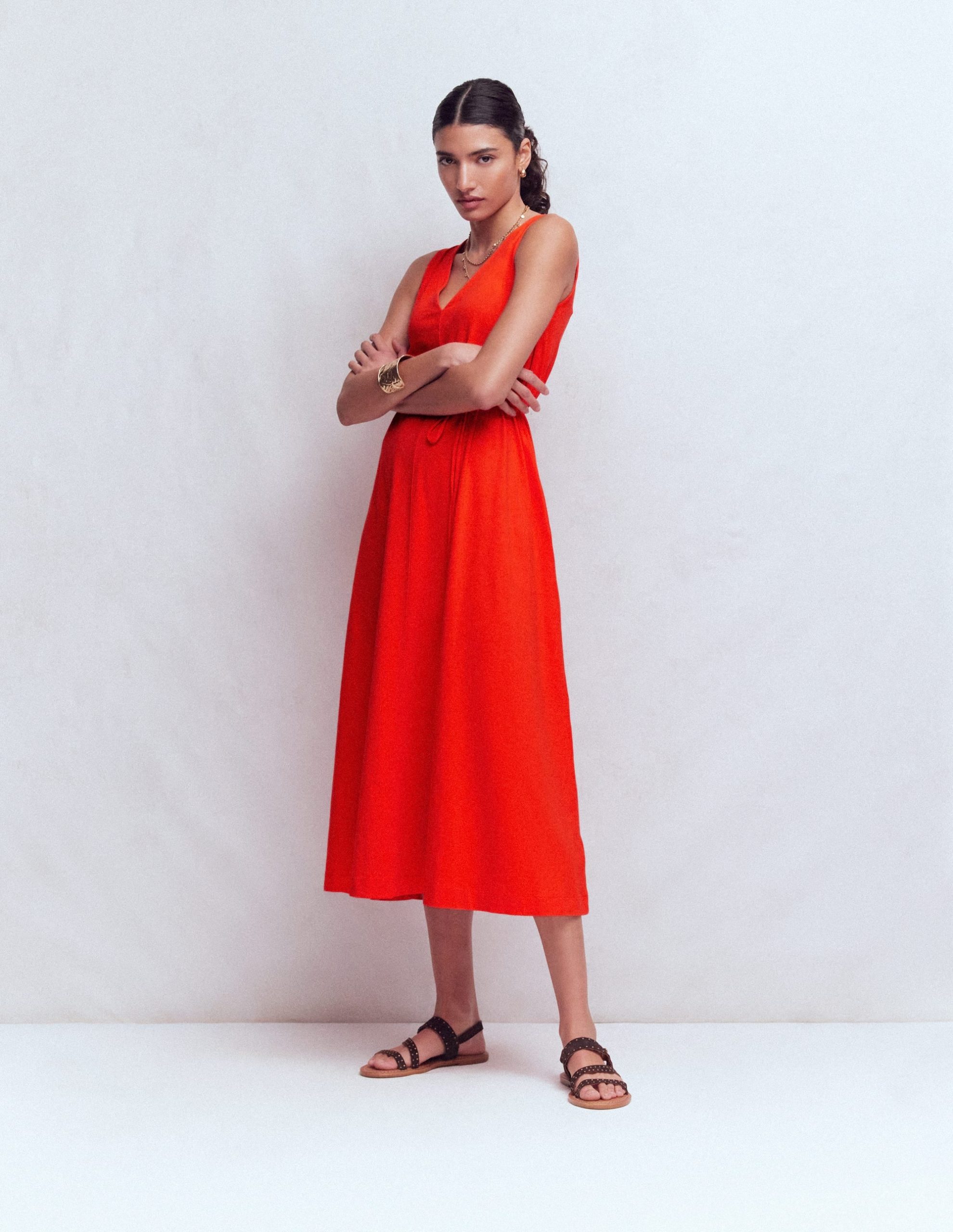 Mia V-neck Jersey Midi Dress-Firecracker Red - Image 5