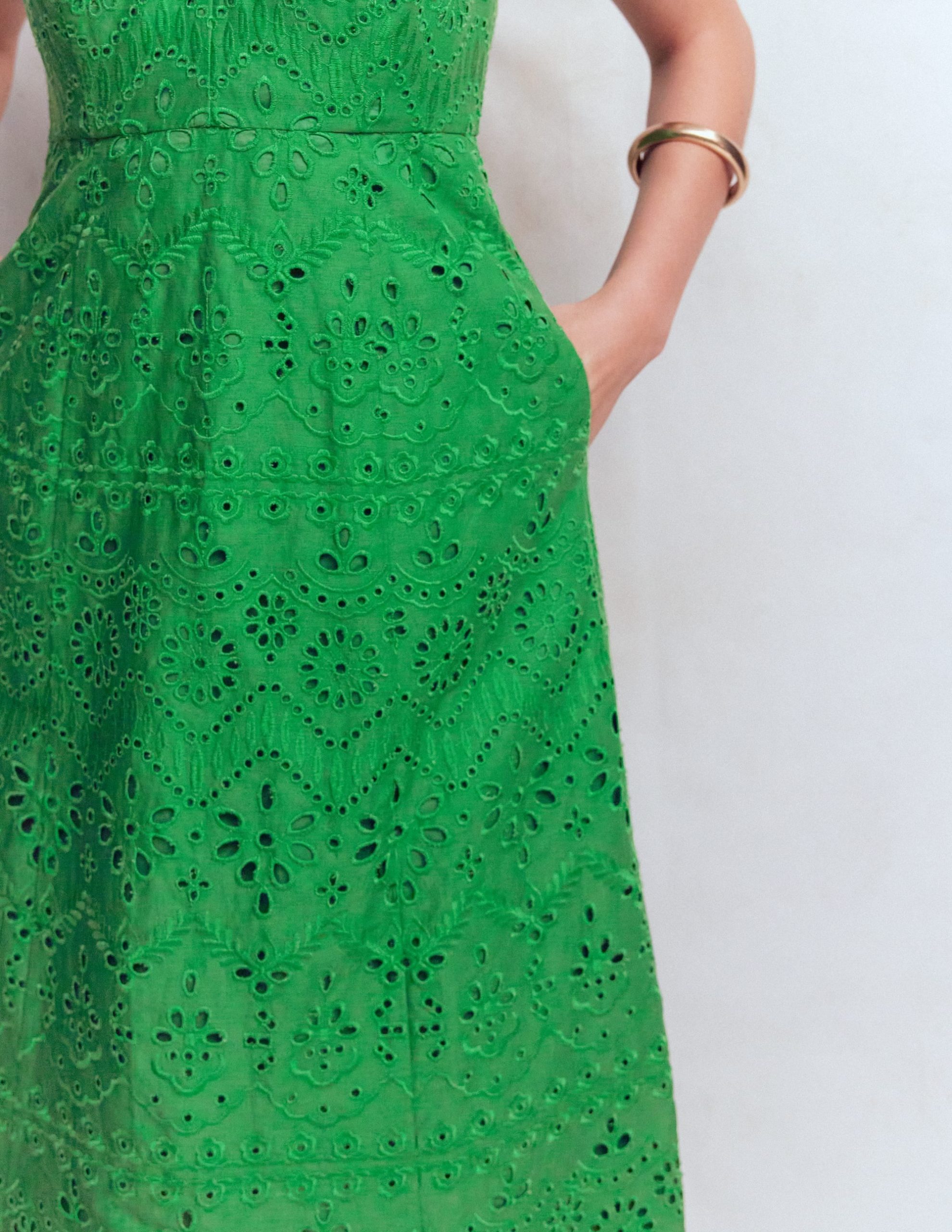 Empire Linen Broderie Dress-Rich Emerald Broderie - Image 2