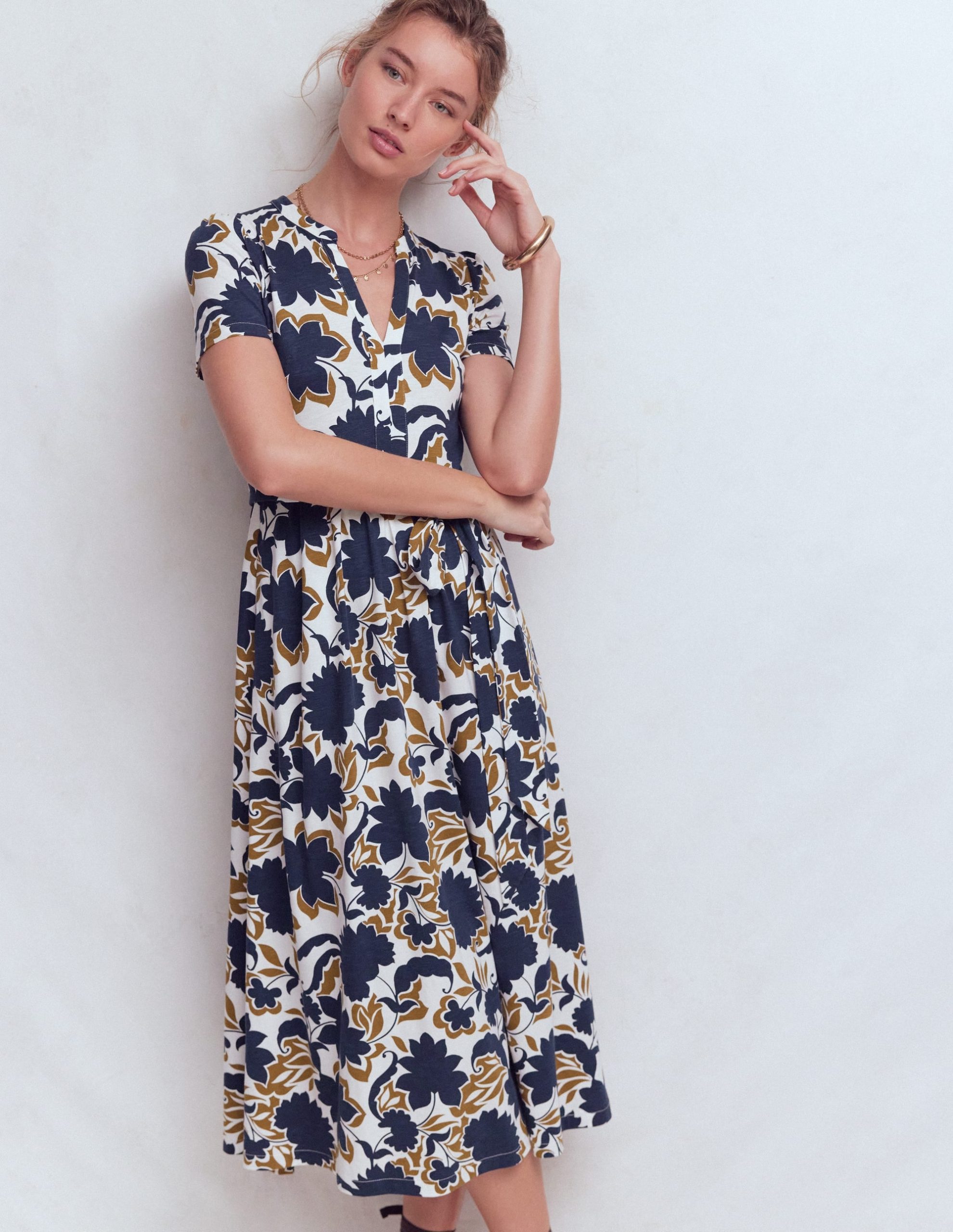 Naomi Jersey Midi Dress-French Navy. Shadow Blossom - Image 4