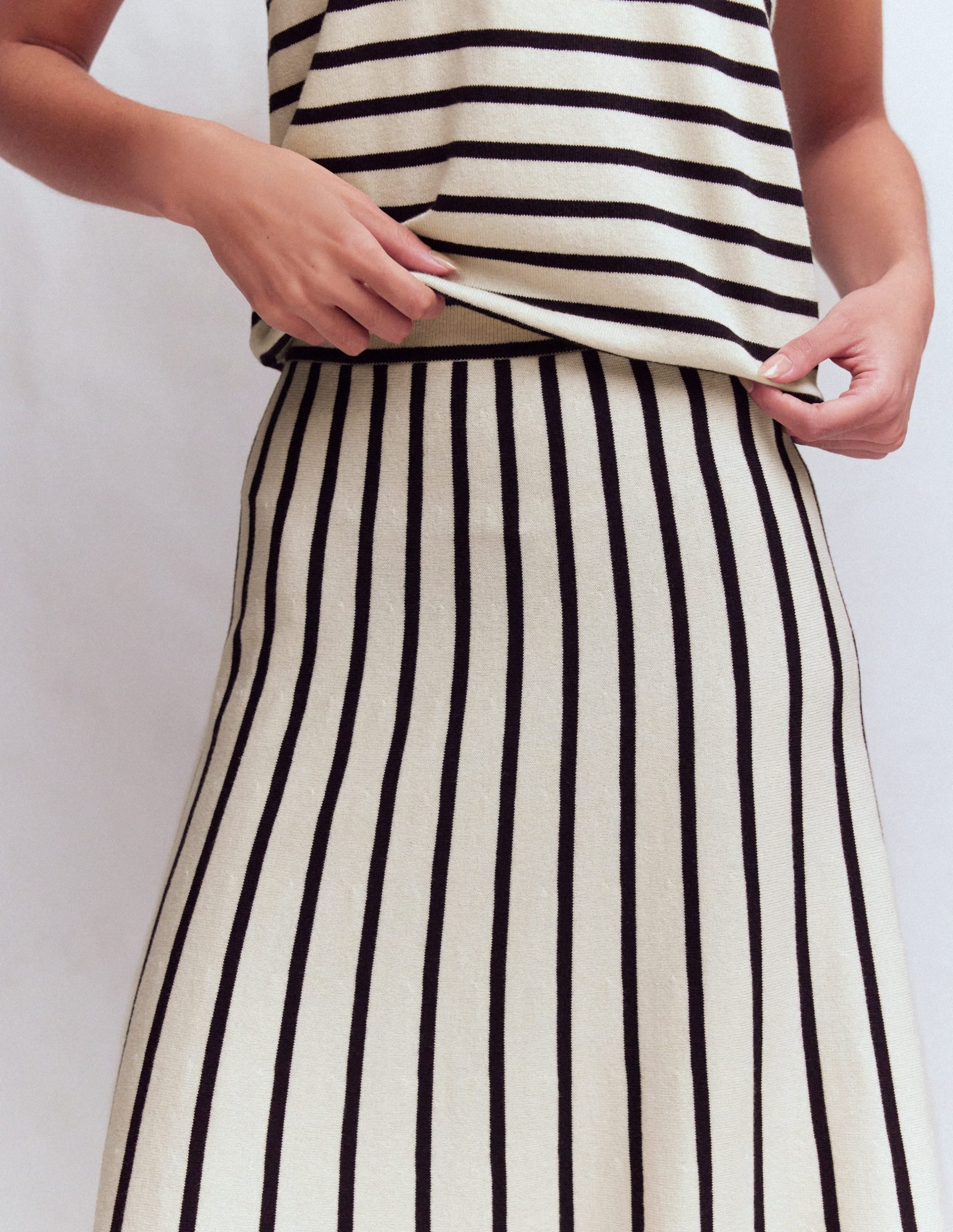 Liz Knitted Midi Skirt-Ivory Stripe - Image 2