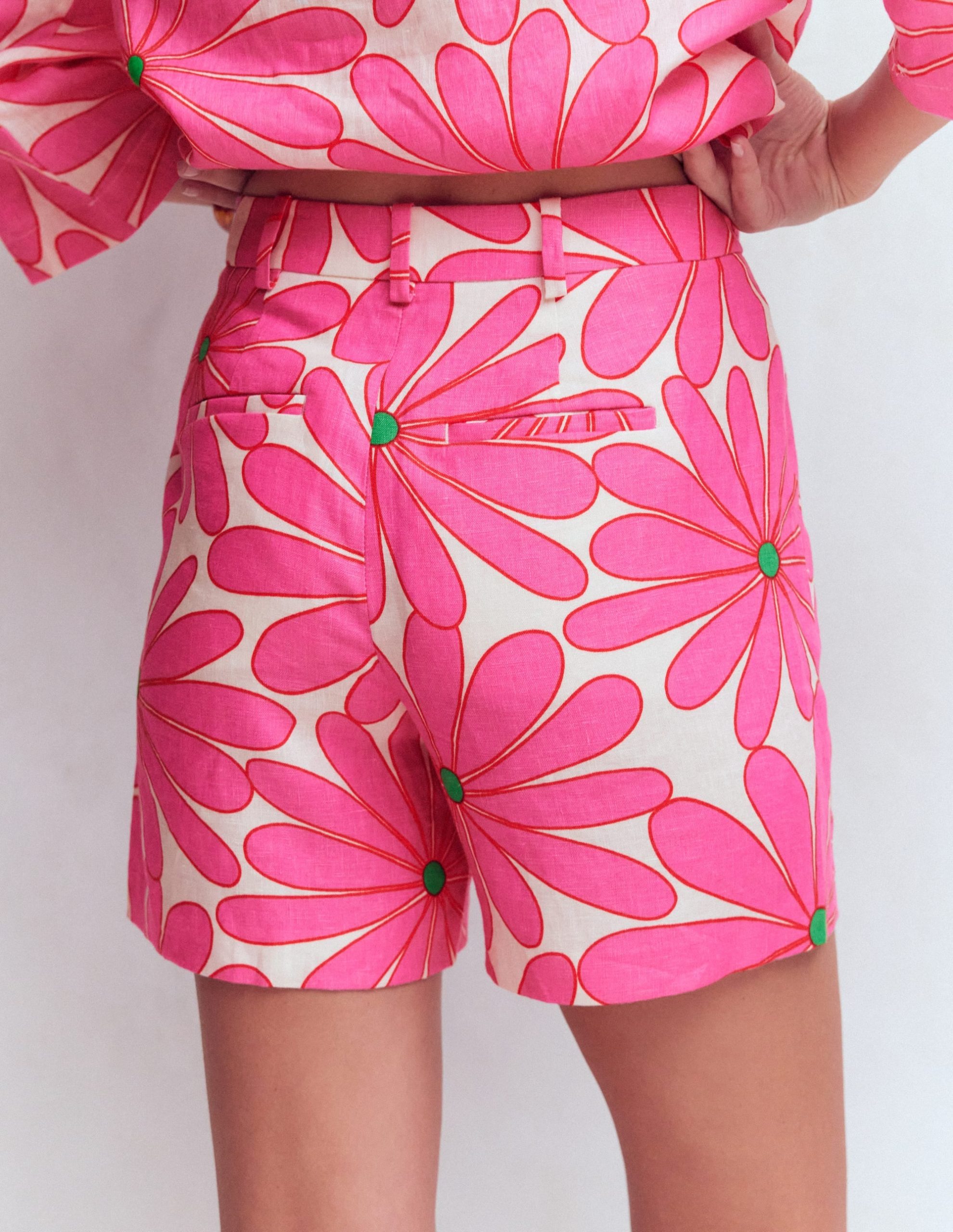 Belgravia Linen Shorts-Pink. Daisy Blossom - Image 3