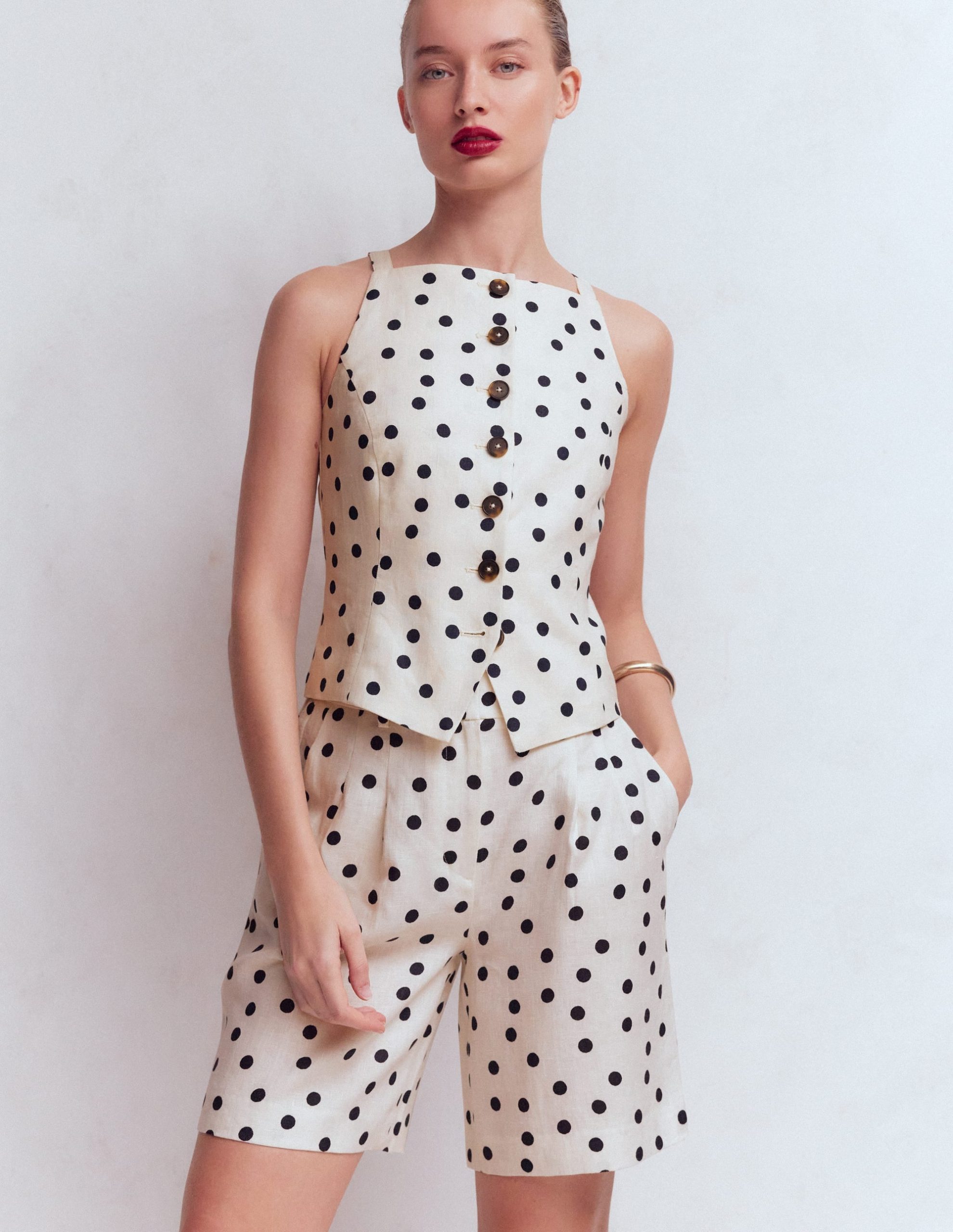 Kensington Linen Shorts-Ivory. Painted Dot