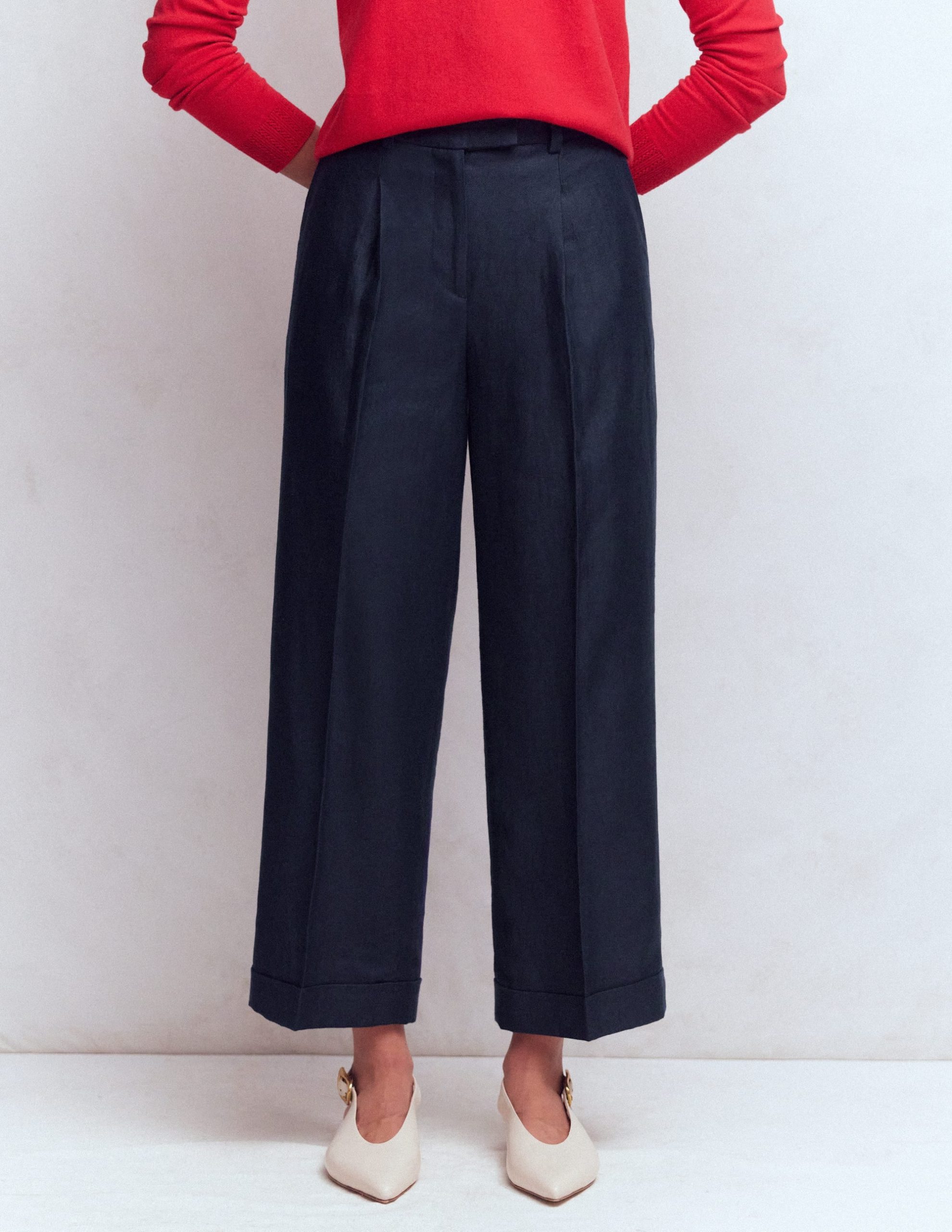 Chiswick Crop Linen Pants-Navy - Image 4