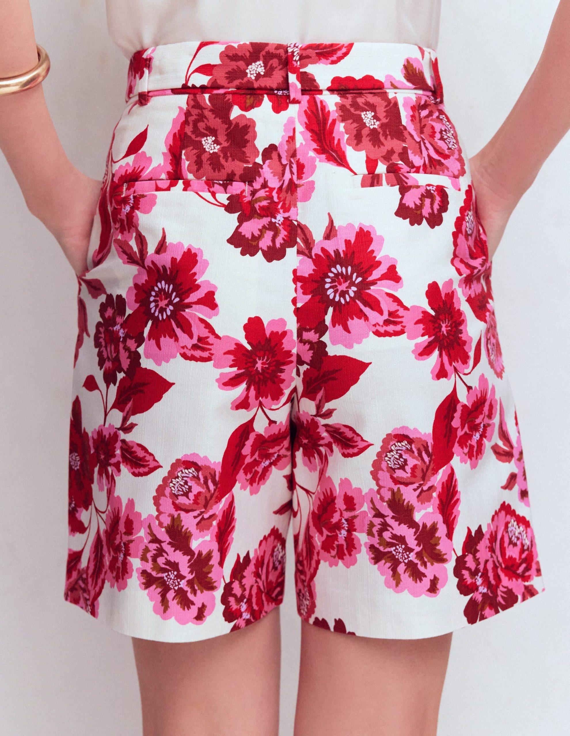 Chelsea Belted Tailored Shorts-Sangria Sunset. Floral Print - Image 3