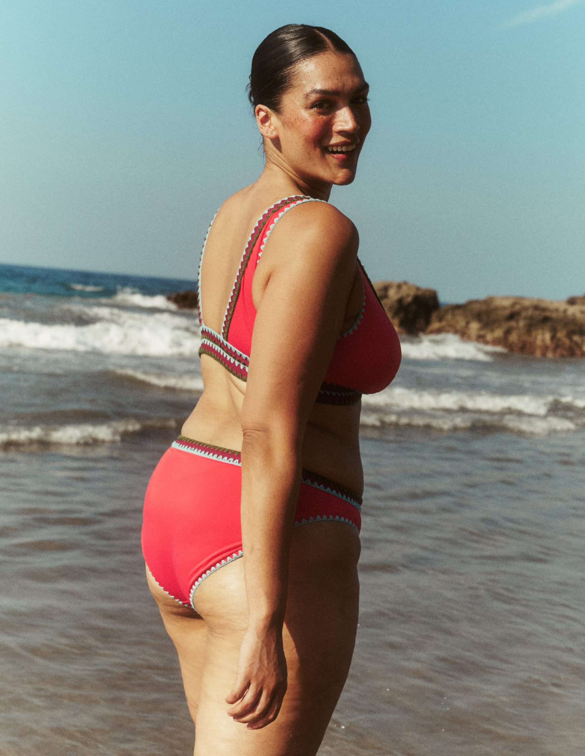 Porto V-neck Bikini Top-Rosy. Embroidery - Image 7