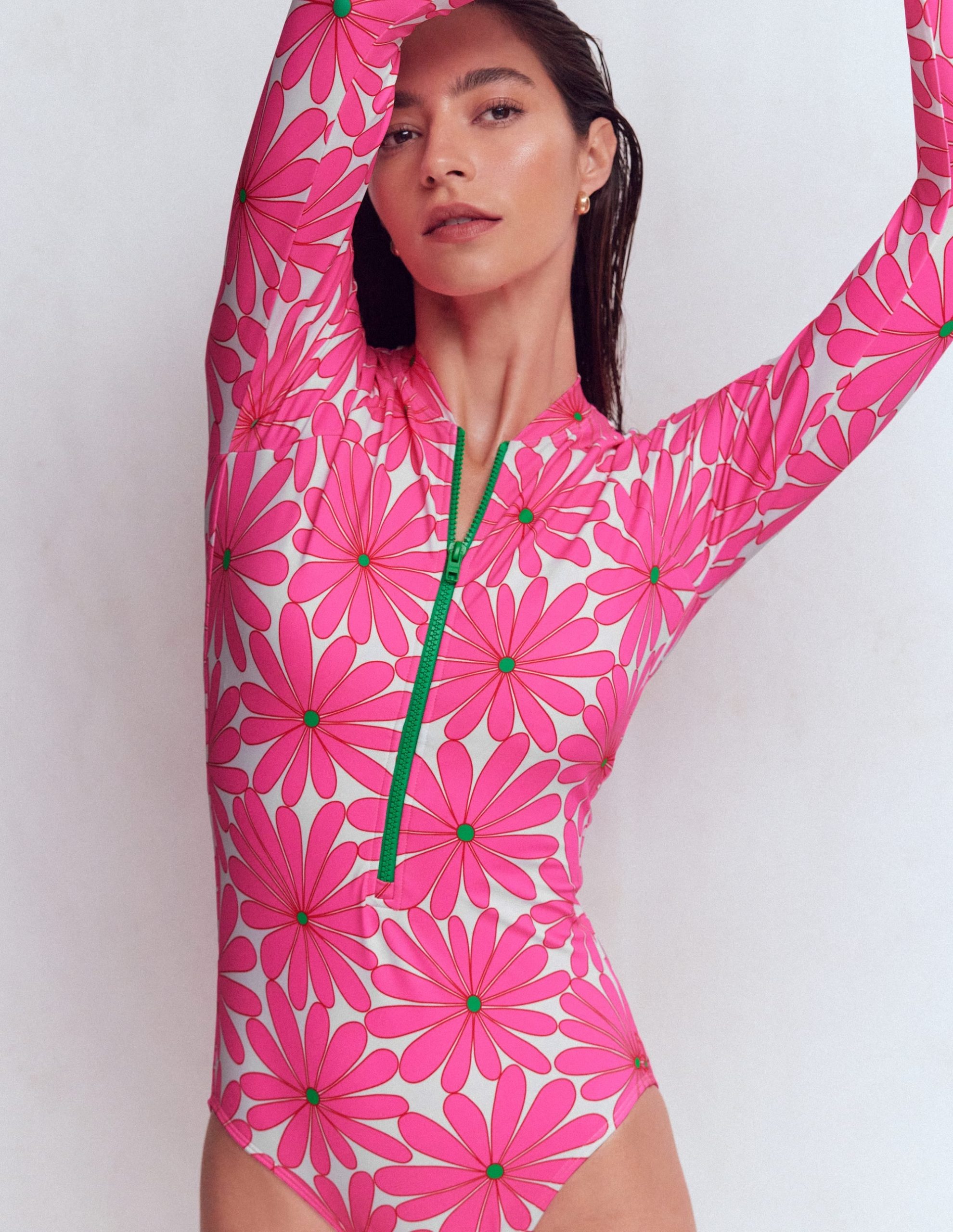 Rash Guard Swimsuit-Sangria Sunset. Daisy Blossom - Image 4