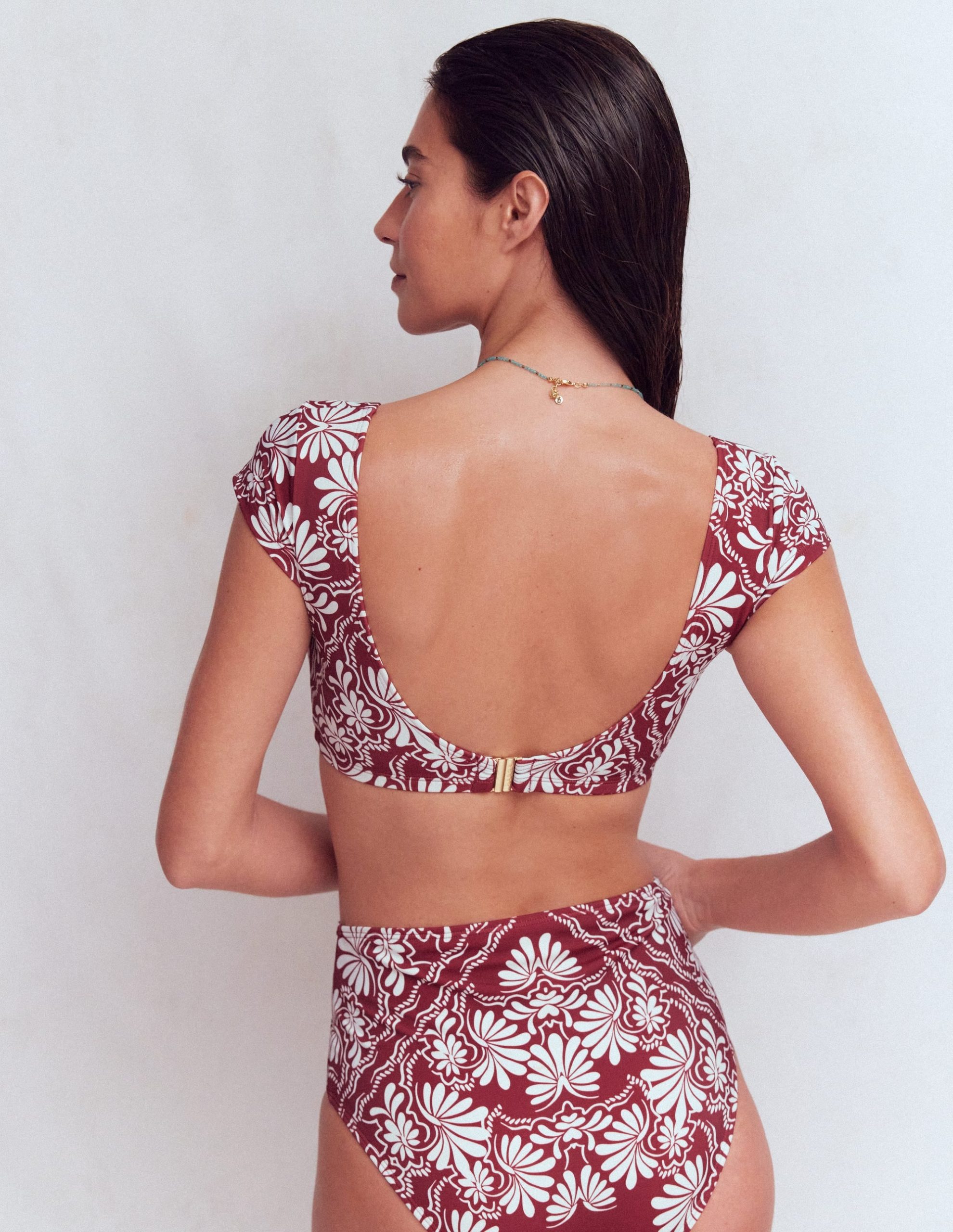Sweetheart Sleeve Bikini Top-Maroon. Botanical Charm - Image 3