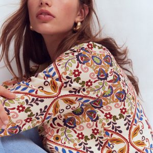 Rosa Printed Sweatshirt-Multi. Enchanted Gardenia