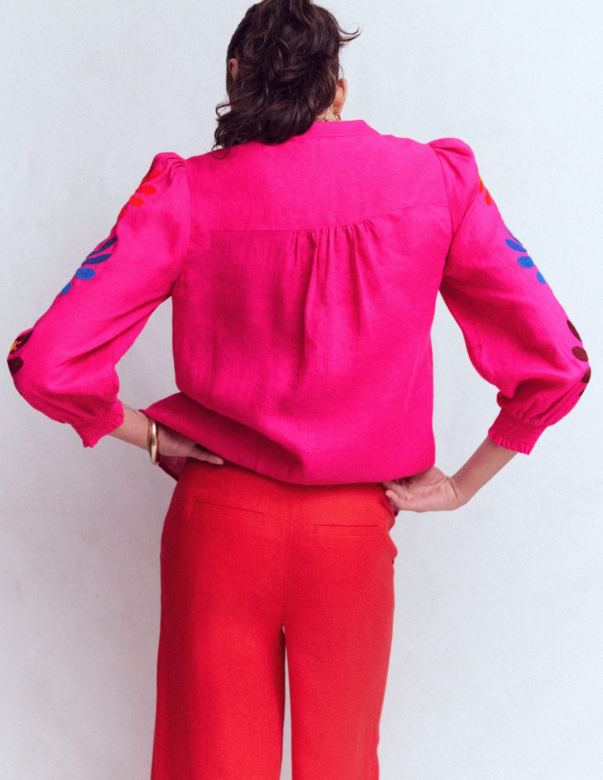 Alicia Linen Top-Pink Peony. Flower Embroidery - Image 3