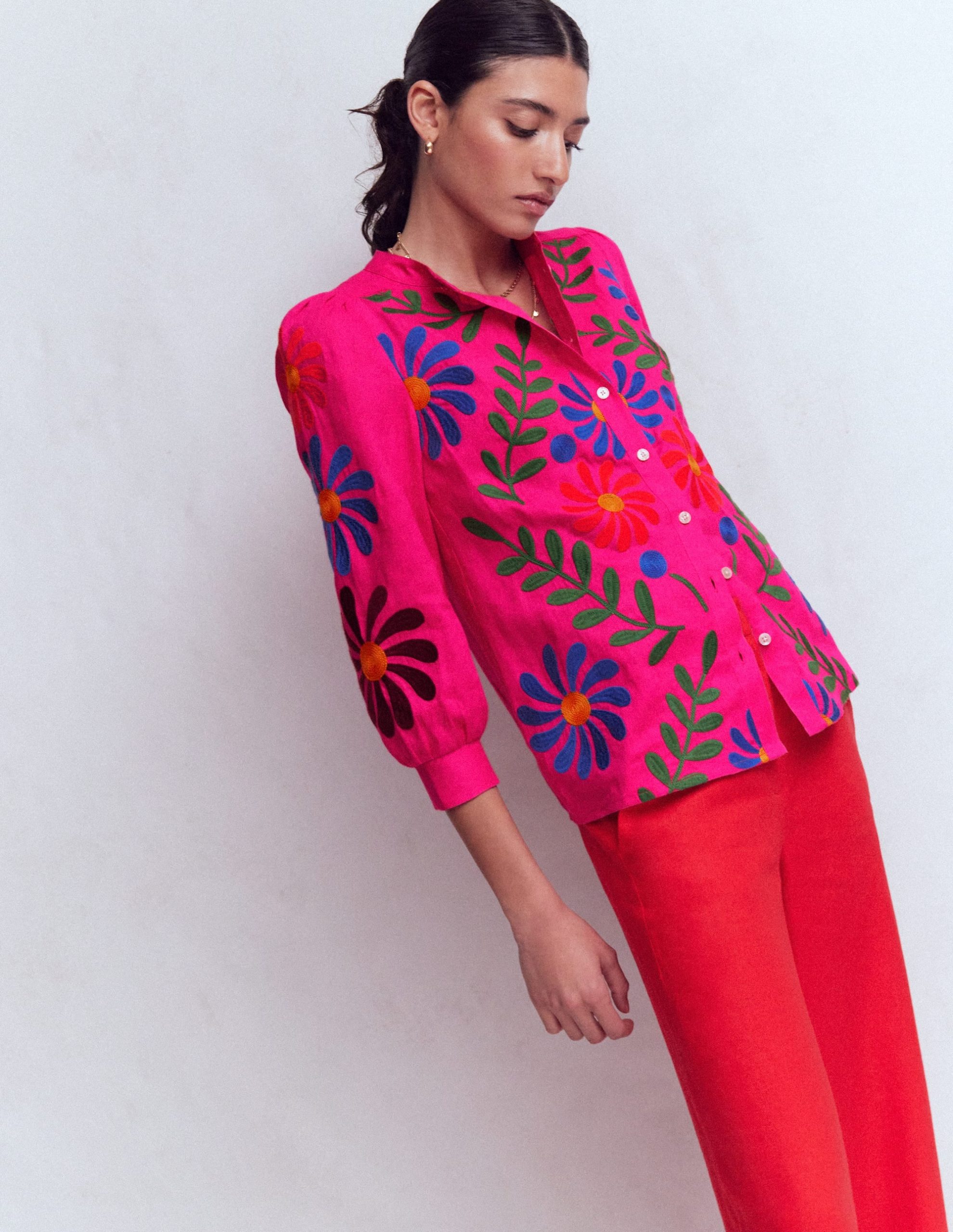 Alicia Linen Top-Pink Peony. Flower Embroidery - Image 4