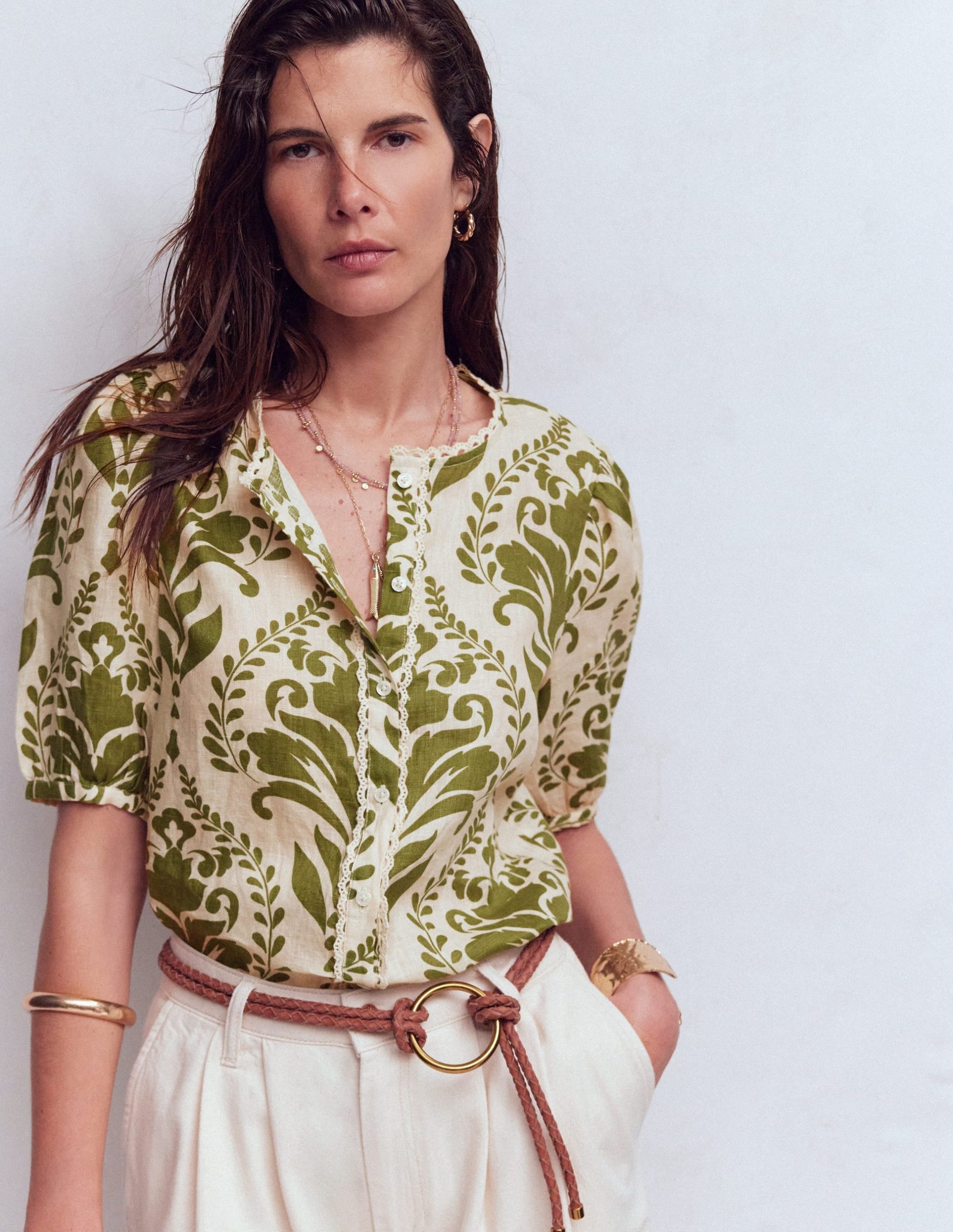 Leah Short Sleeve Linen Top-Green. Decorative Lattice