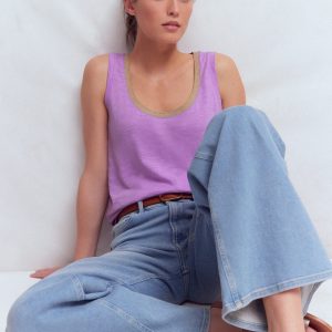 Metallic Trim Scoop Neck Vest-Heath Lilac
