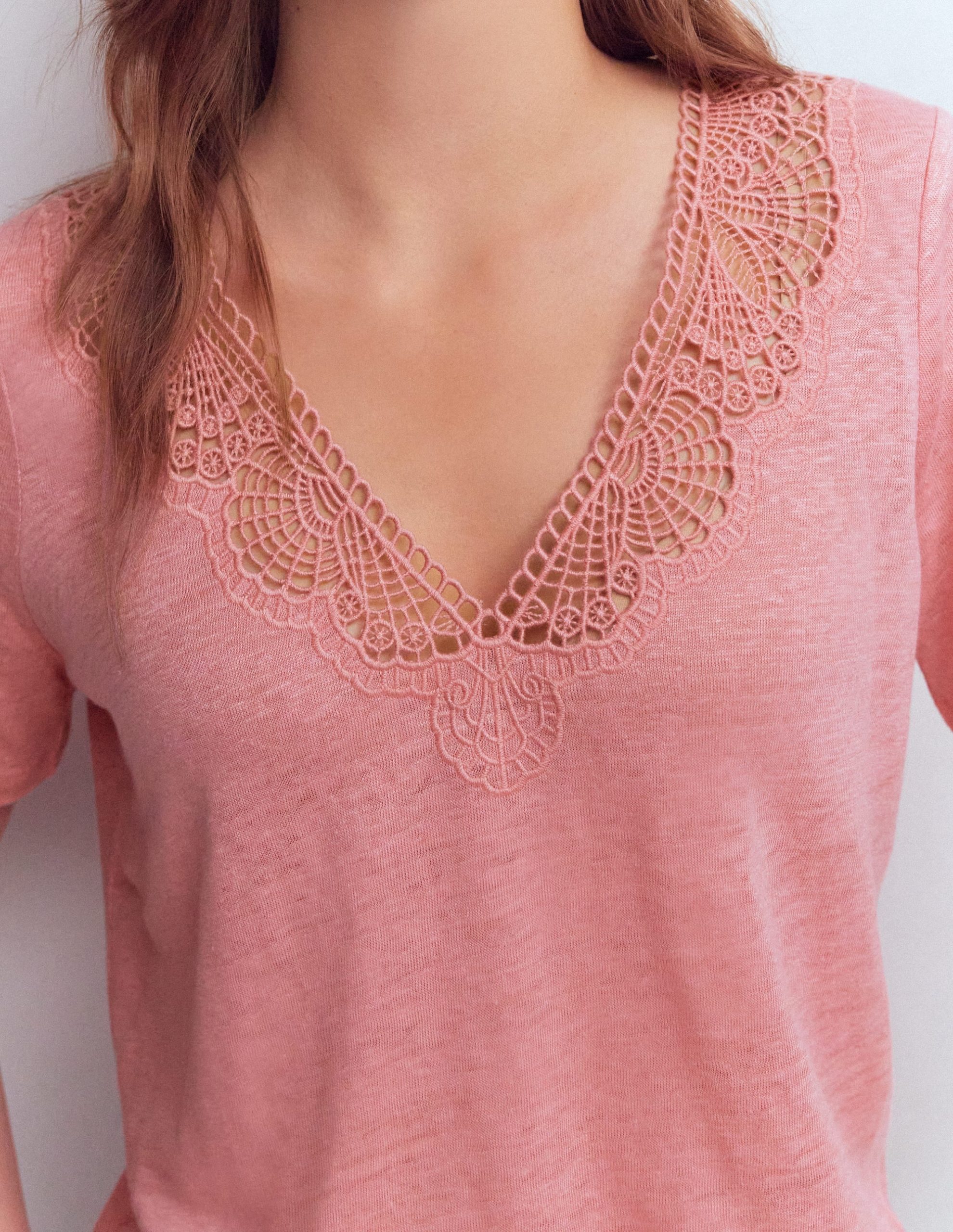 Tara Lace Trim Linen T-shirt-Almond Pink - Image 2