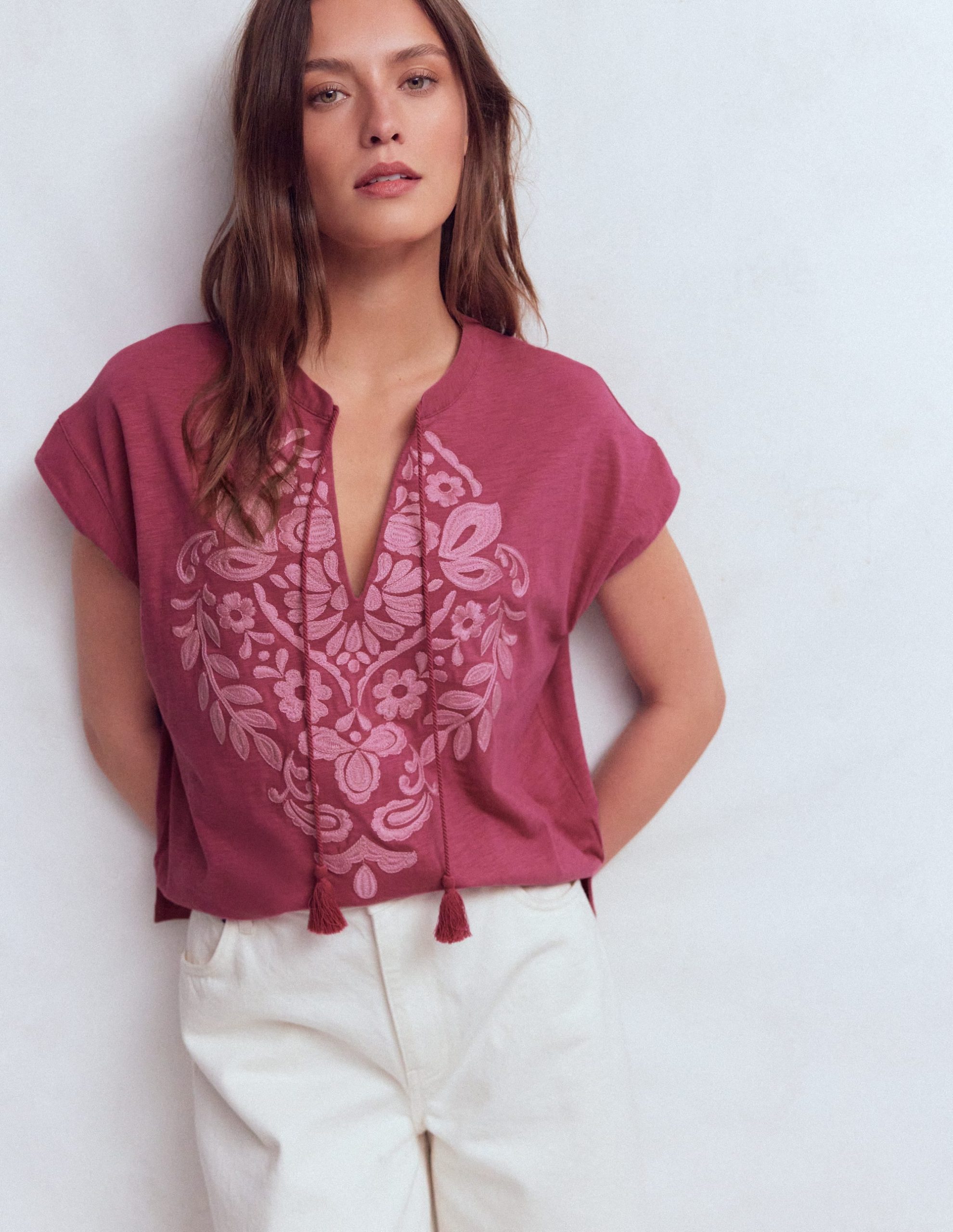 Nina Embroidered Notch T-shirt-Malaga. Formica Pink - Image 3