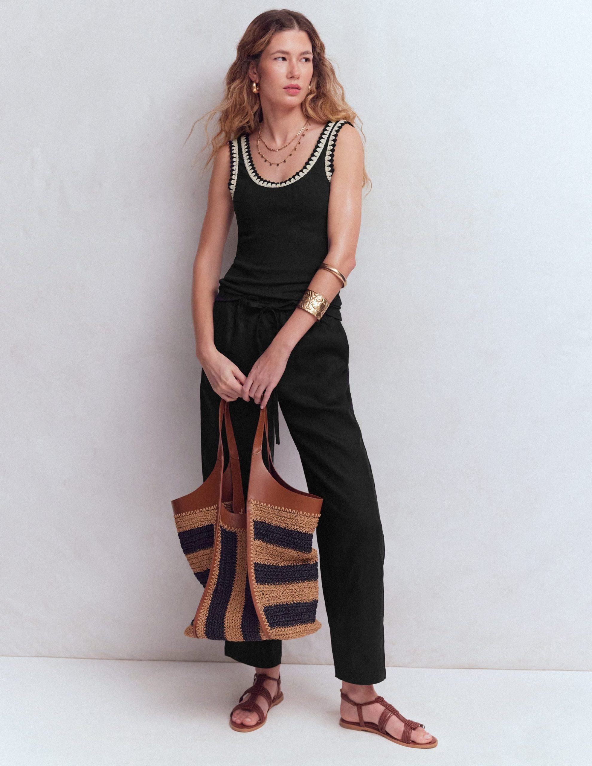 Maddie Trim Detail Vest-Black - Image 5