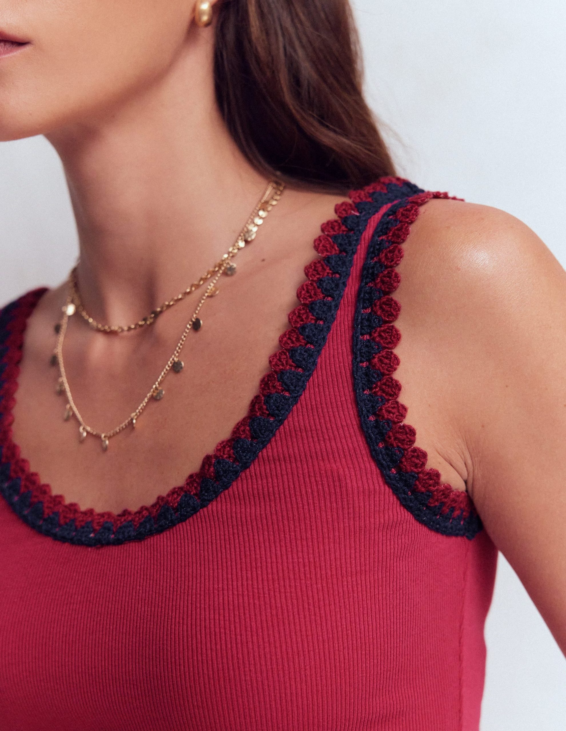 Maddie Trim Detail Vest-Terracotta Red - Image 2