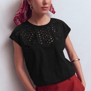 Willow Broderie T-shirt-Black Beauty