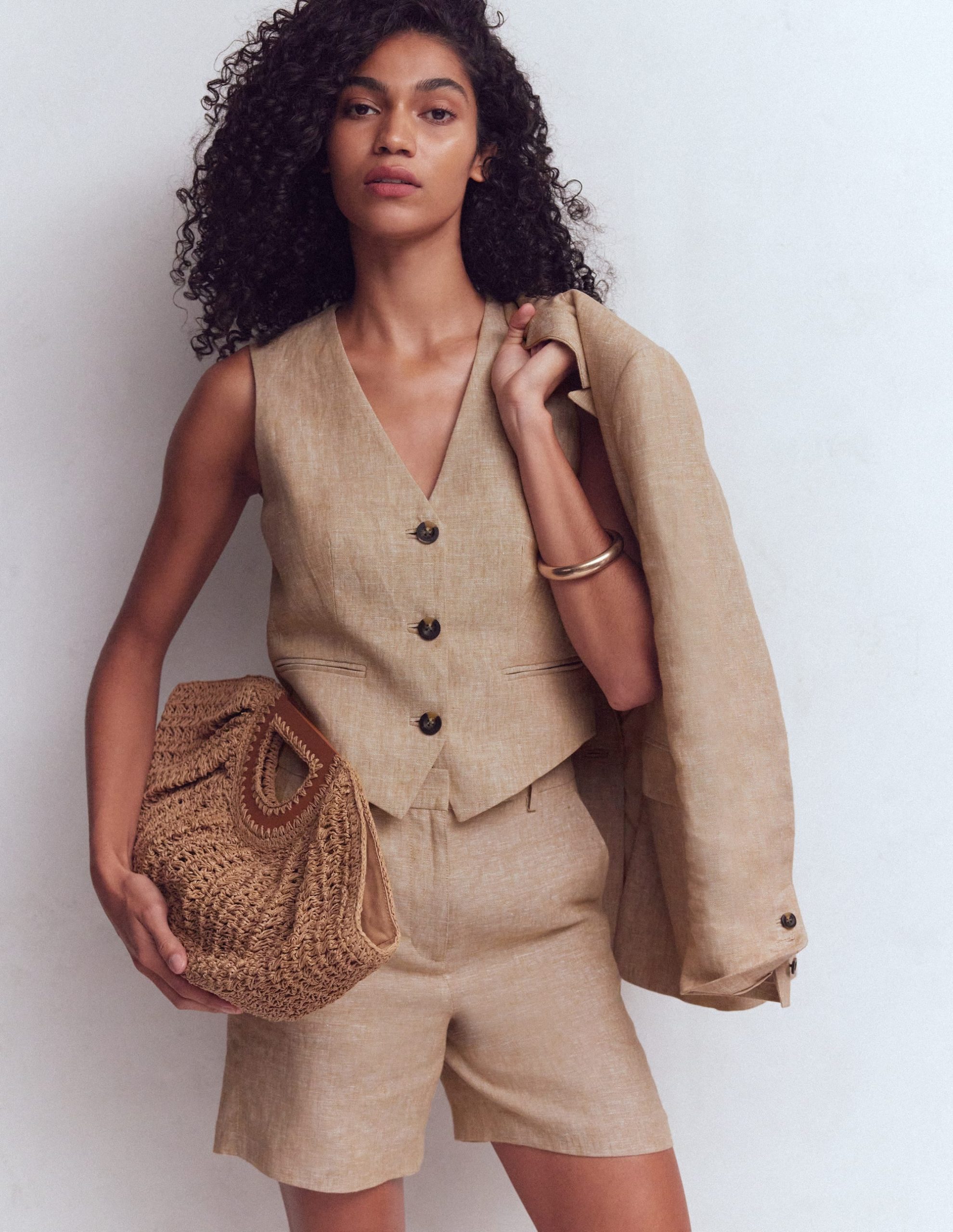 Linen V-Neck Waistcoat-Amphora. Chambray