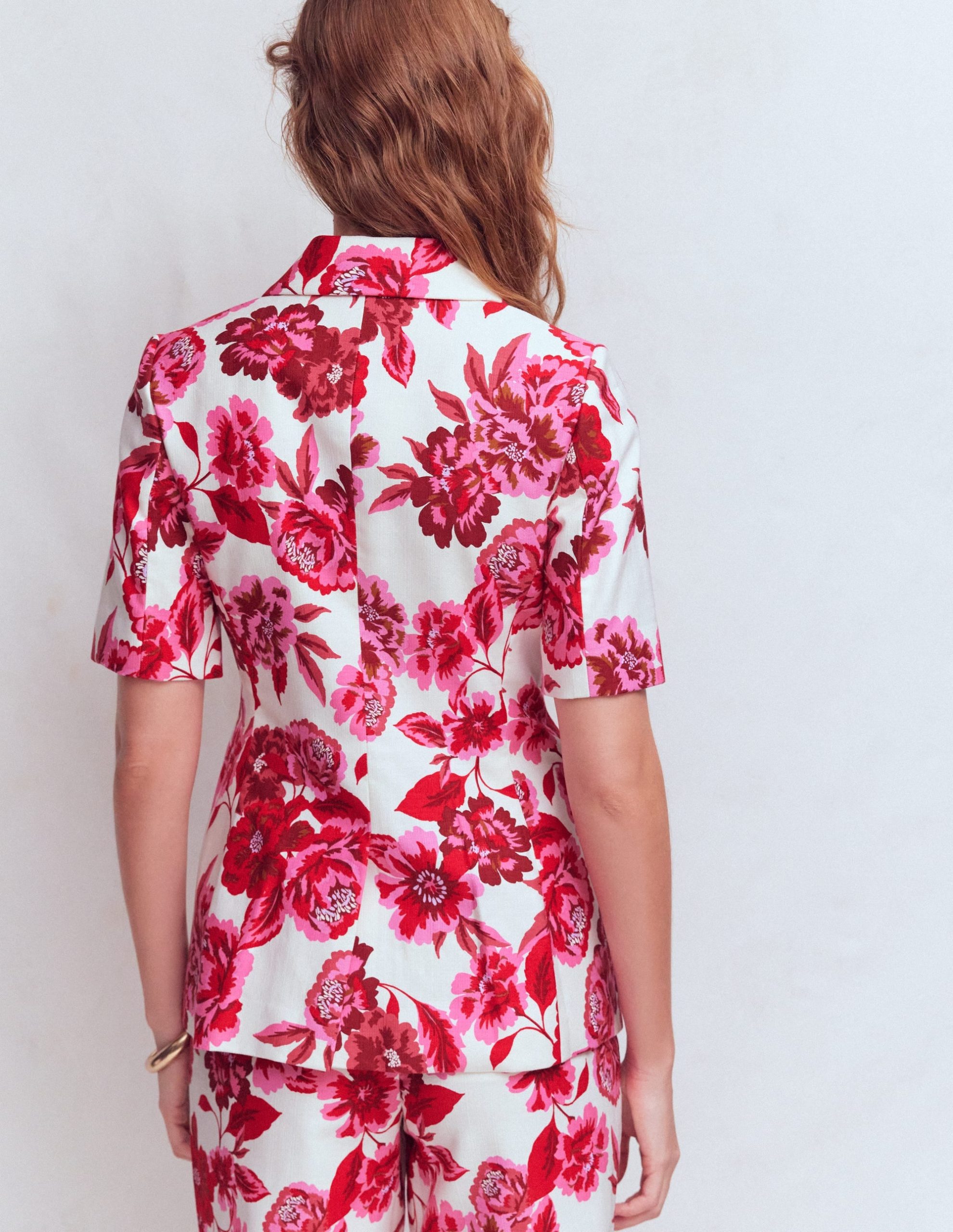 Short Sleeve Cotton Blazer-Sangria Sunset. Floral Print - Image 3