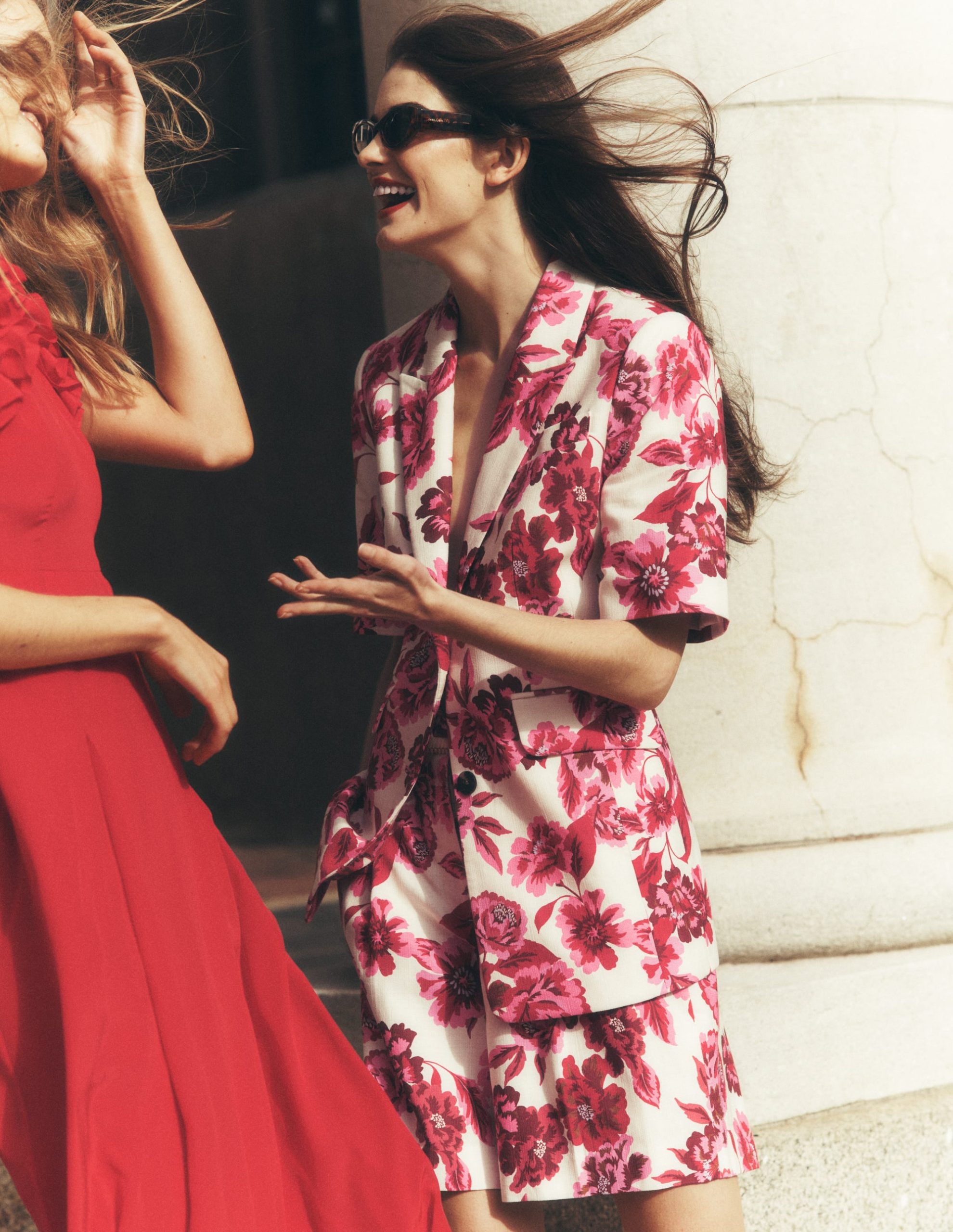 Short Sleeve Cotton Blazer-Sangria Sunset. Floral Print - Image 7
