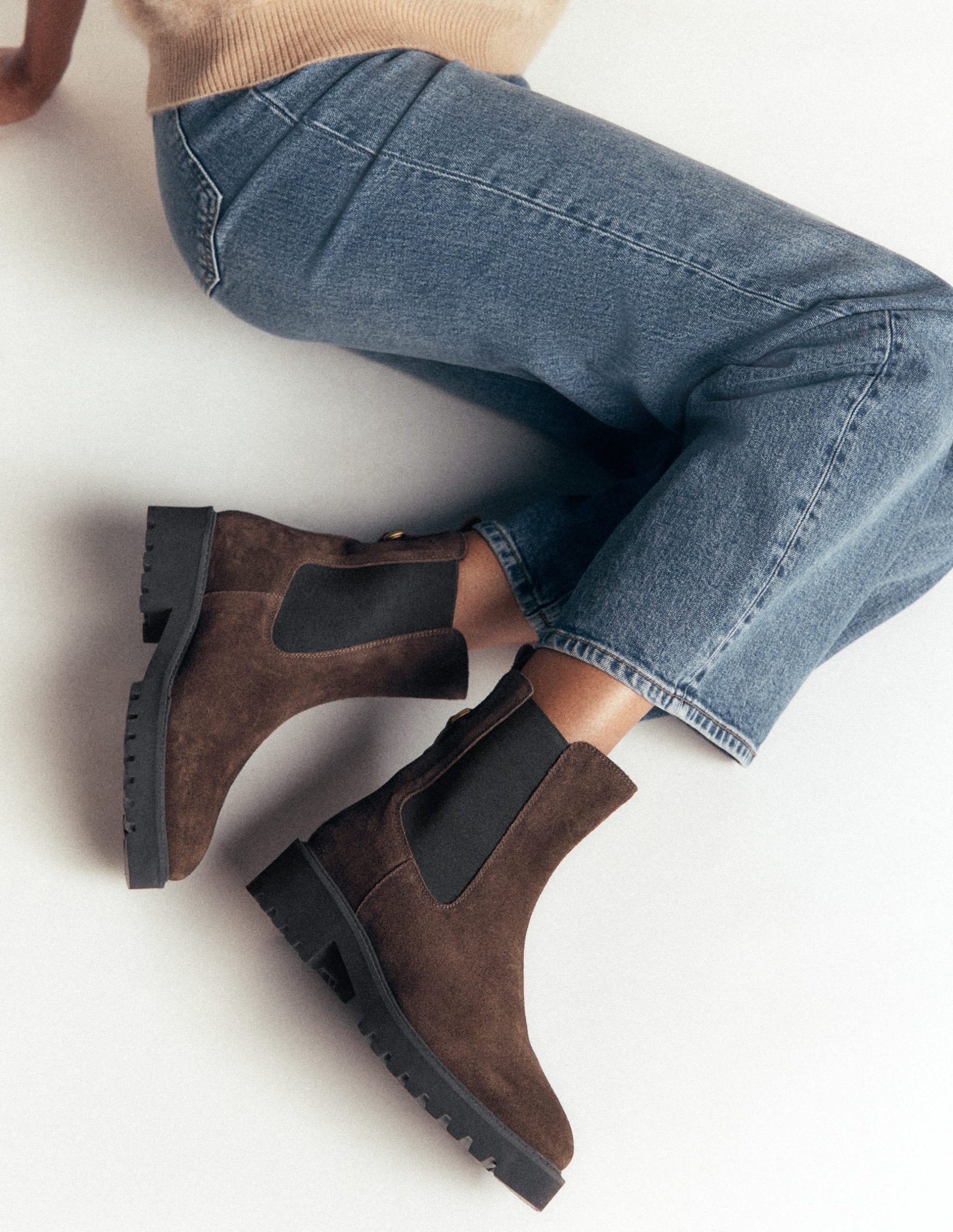 Jessie Chunky Chelsea Boots-Bitter Chocolate - Image 2