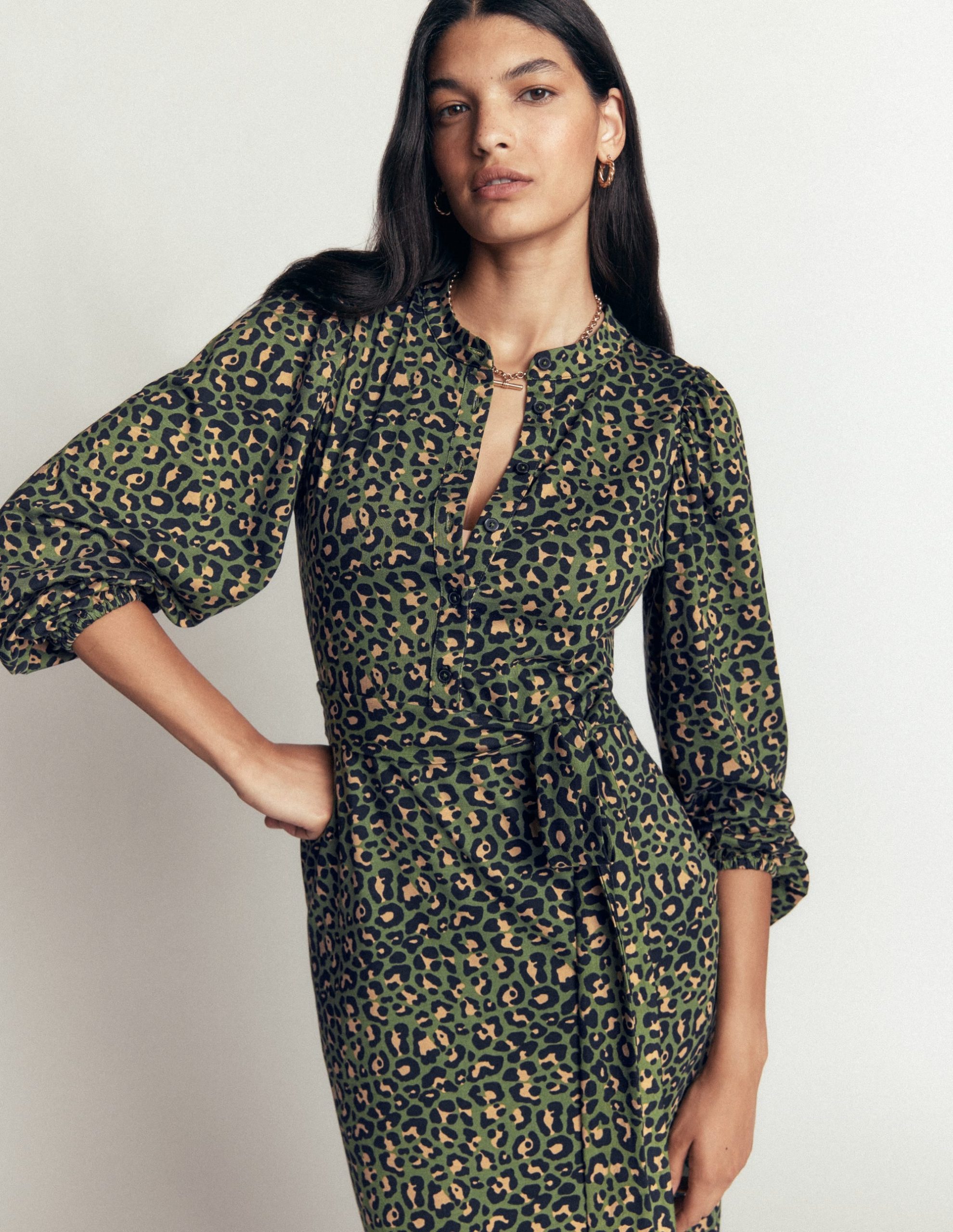 Eli Belted Jersey Midi Dress-Brunswick Green. Leopard - Image 4