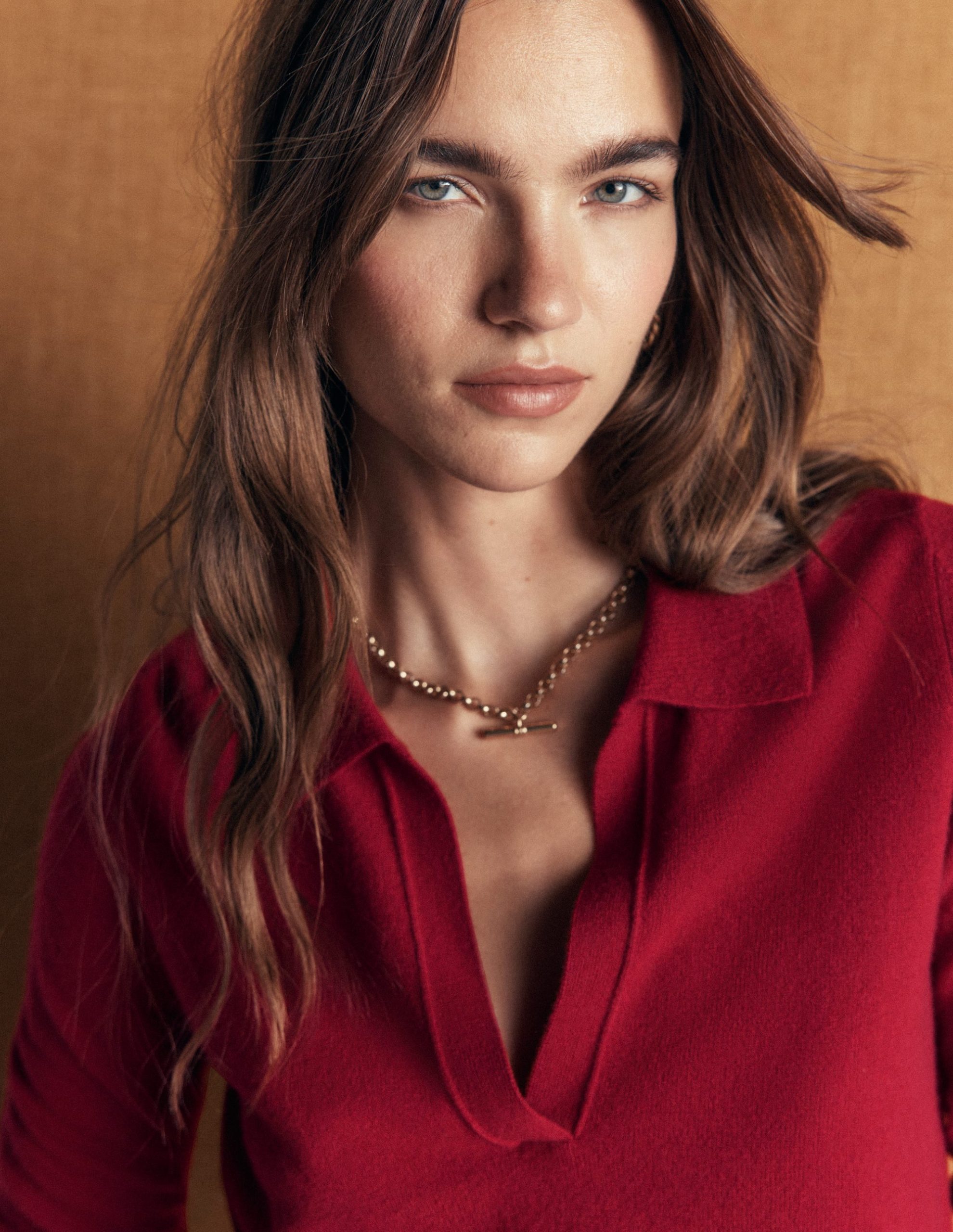 Elsie Cashmere Henley Sweater-Crimson Red - Image 2