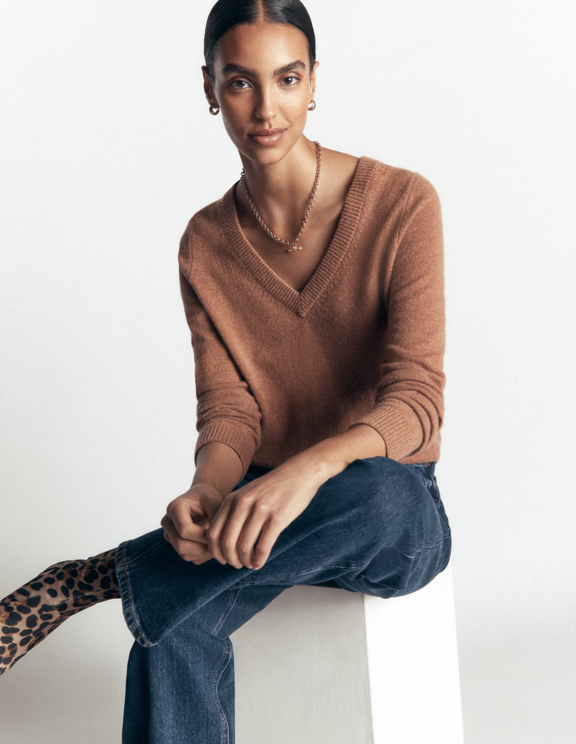 Elsie Cashmere V Neck Sweater-Warm Ginger