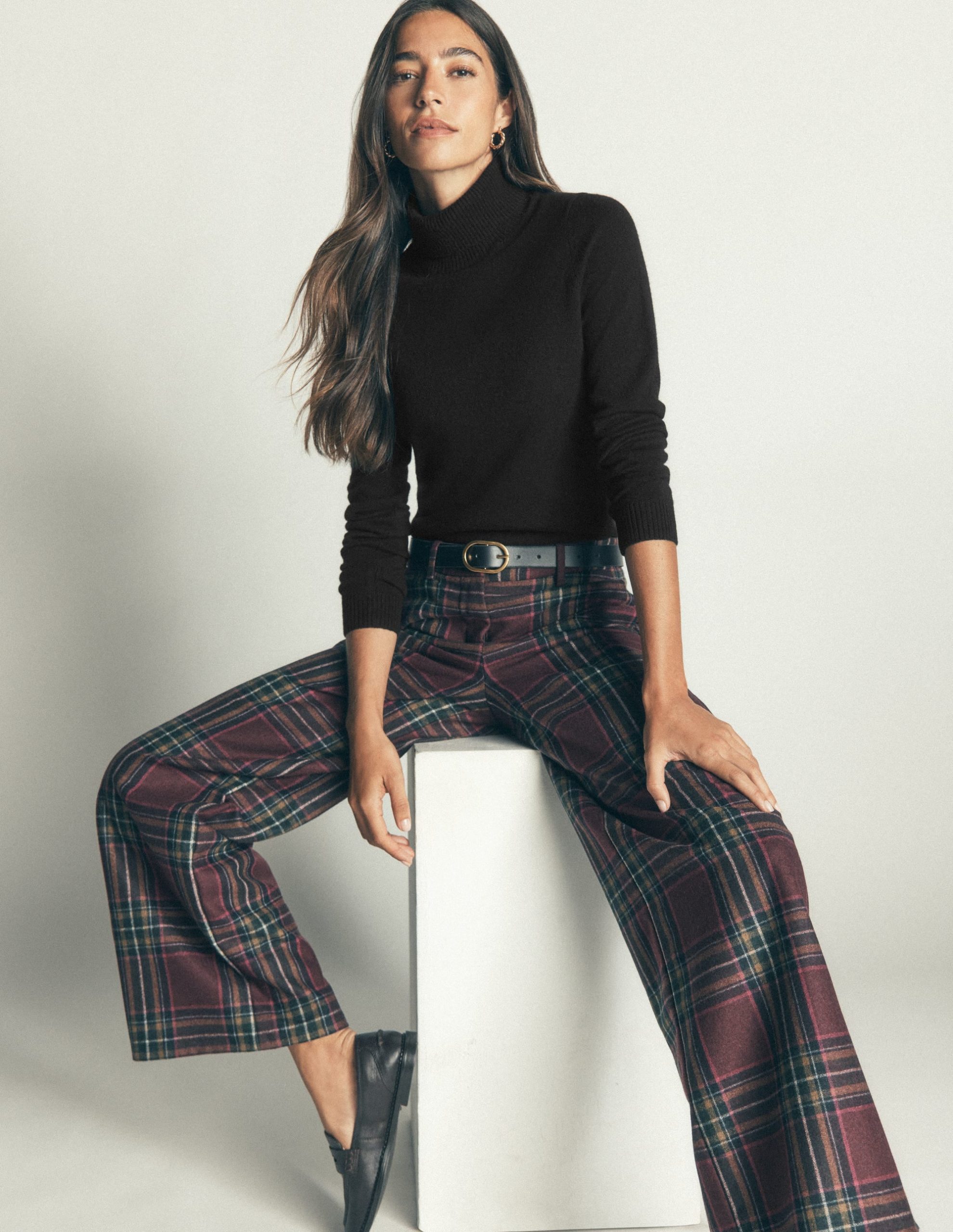 Elsie Cashmere Roll Neck-Black
