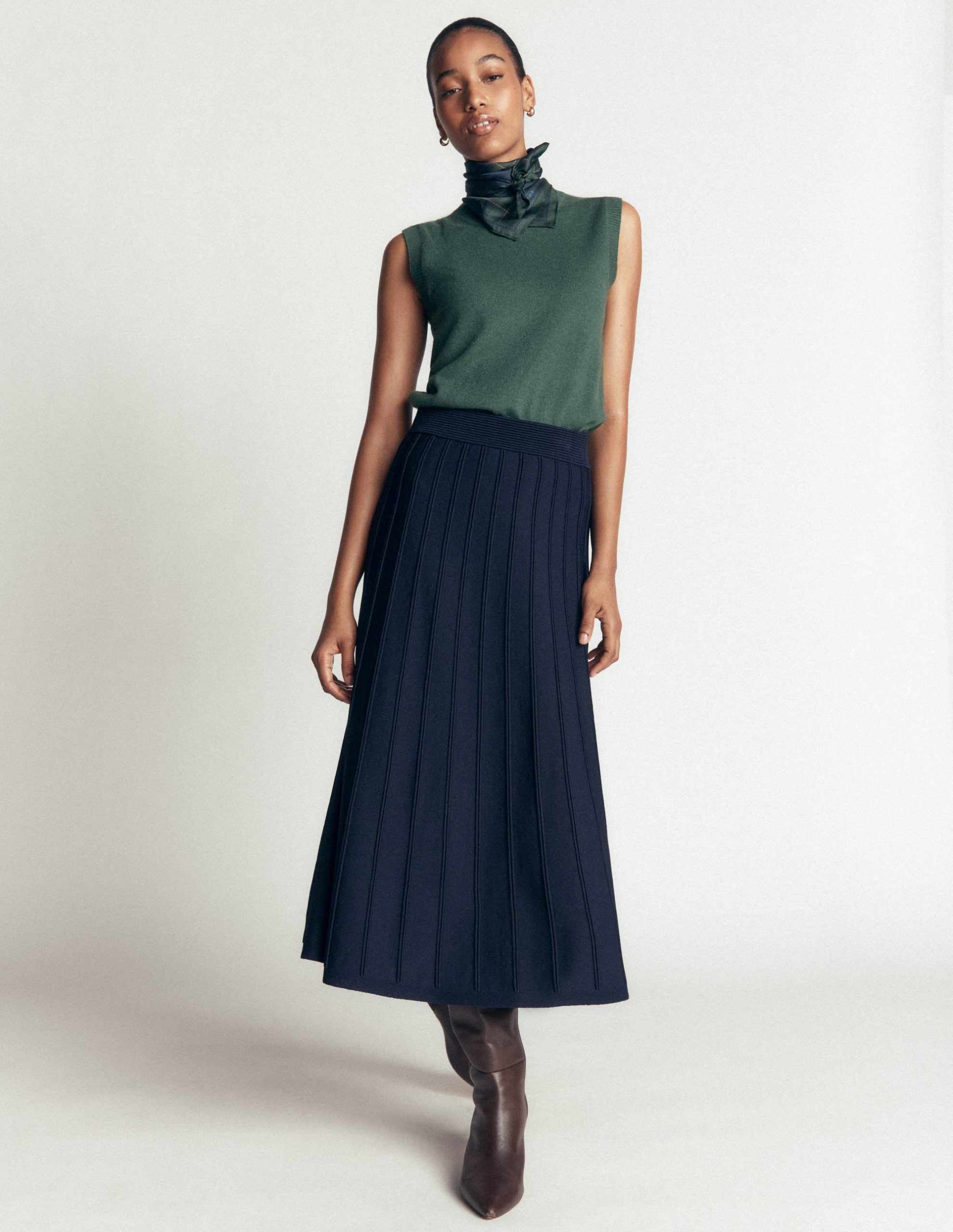 Ottoman Knitted Midi Skirt-Navy - Image 4