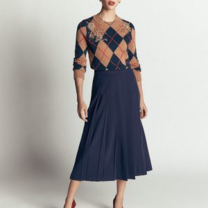 Pleat Side Split Midi Skirt-Navy