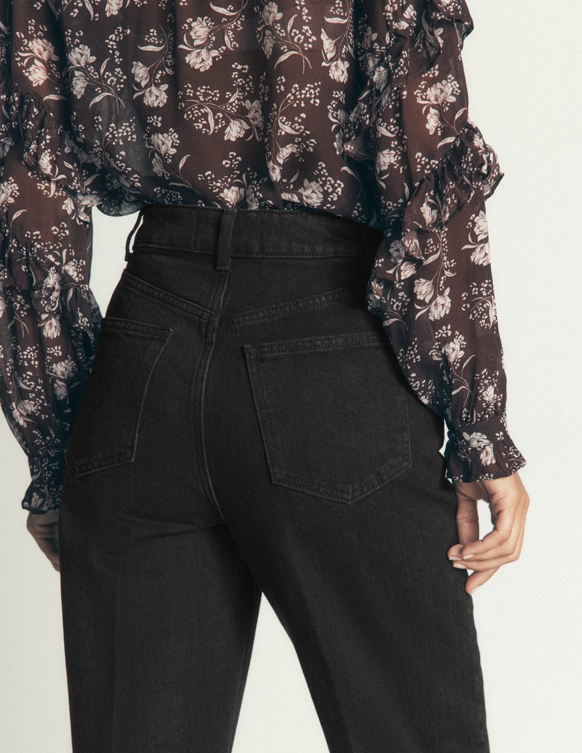 Tapered Leg Jeans-Washed Black - Image 2