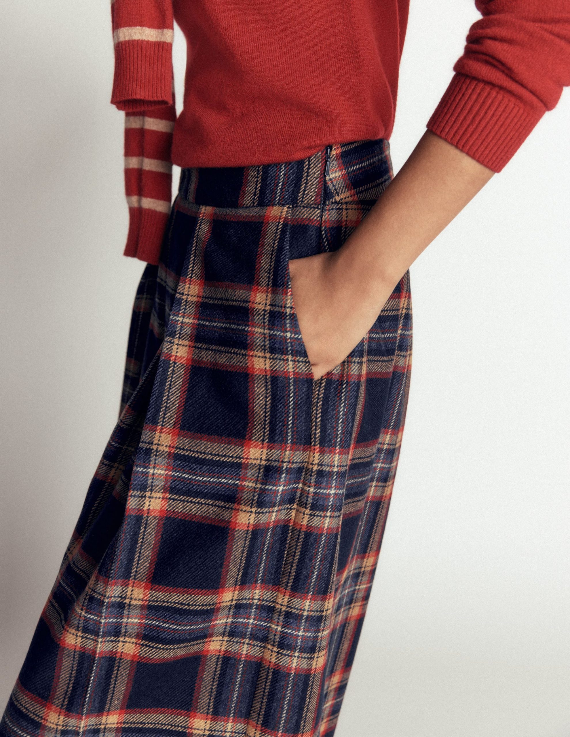 Wool Blend Pleated Culottes-Navy. Camel Check - Image 2