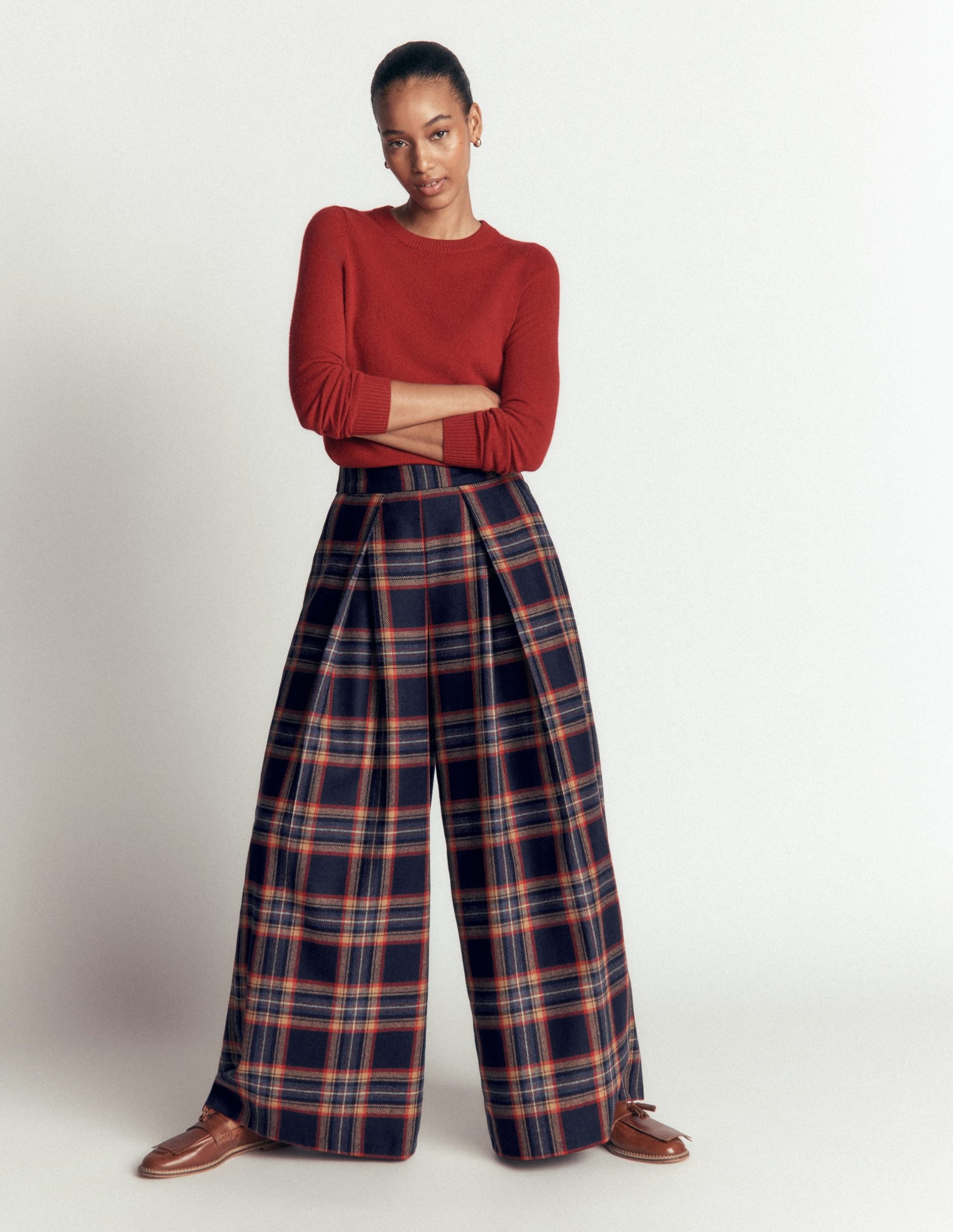 Wool Blend Pleated Culottes-Navy. Camel Check - Image 4