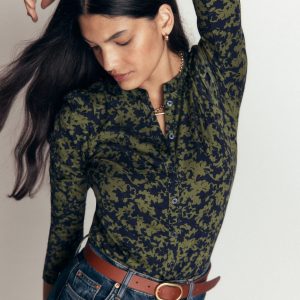 Supersoft Puff Sleeve Shirt-Sprayed leaf