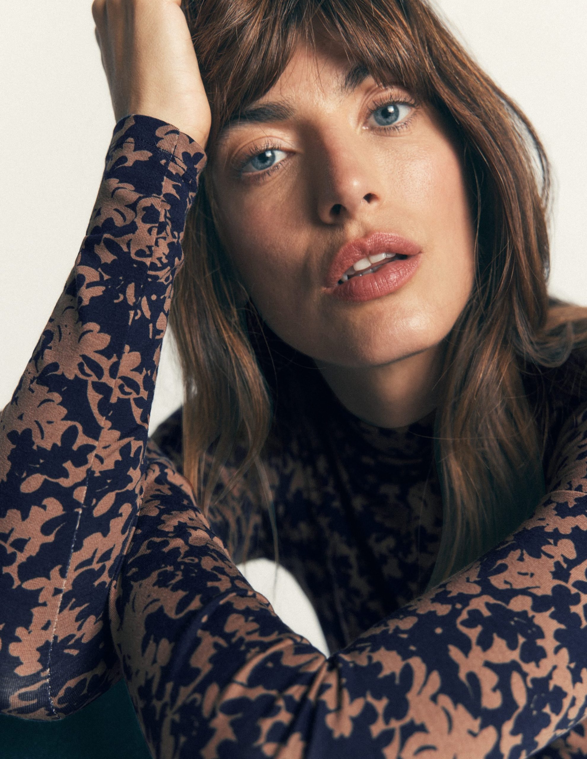 Tia Ruched High Neck Top-Cappuccino. Sprayed Leaf - Image 2