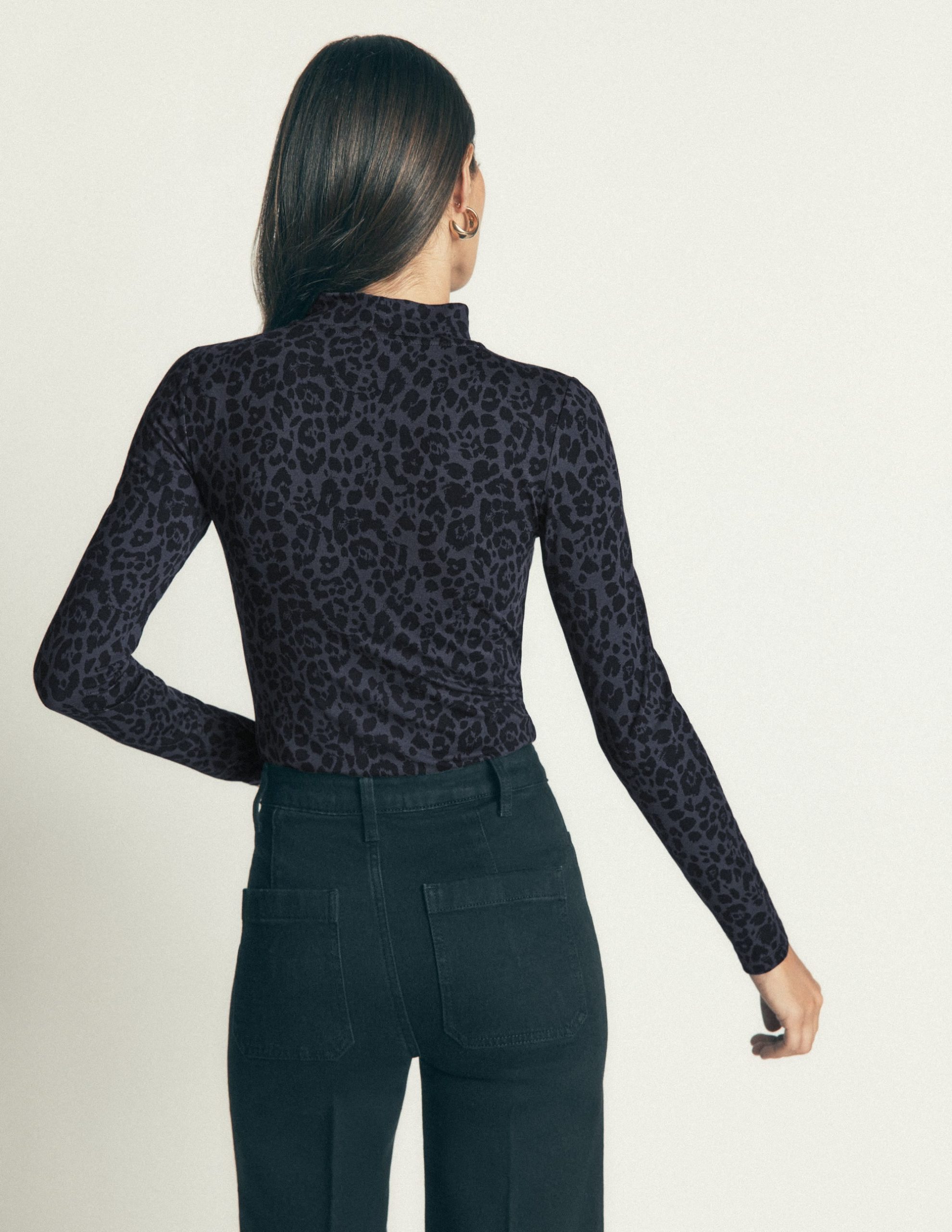 High Neck Jersey Top-Grey. Leopard Smudge - Image 3