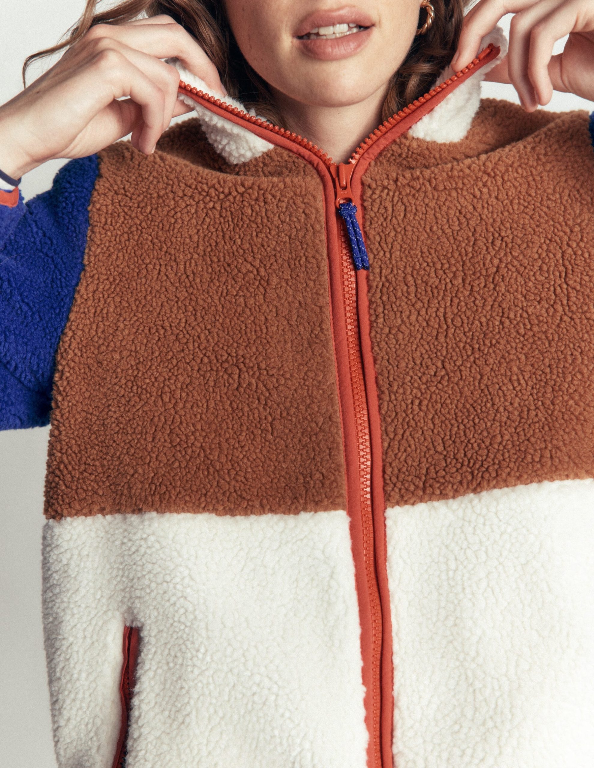 Alnwick Borg Jacket-Brown. Ivory Colour Block - Image 2