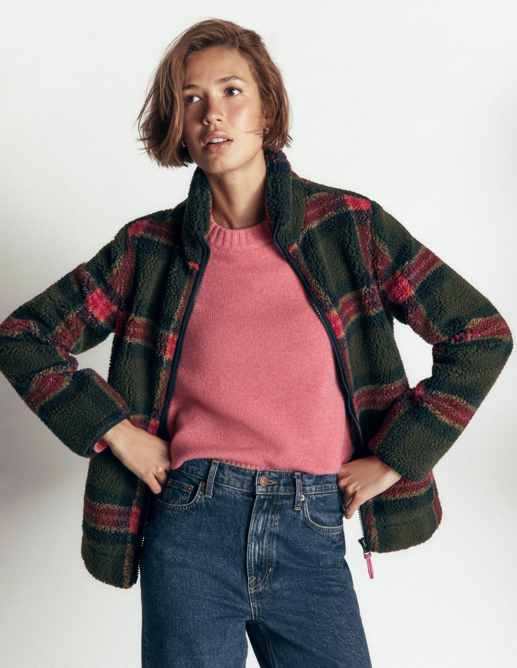 Alnwick Borg Jacket-Olive. Navy and Red Check