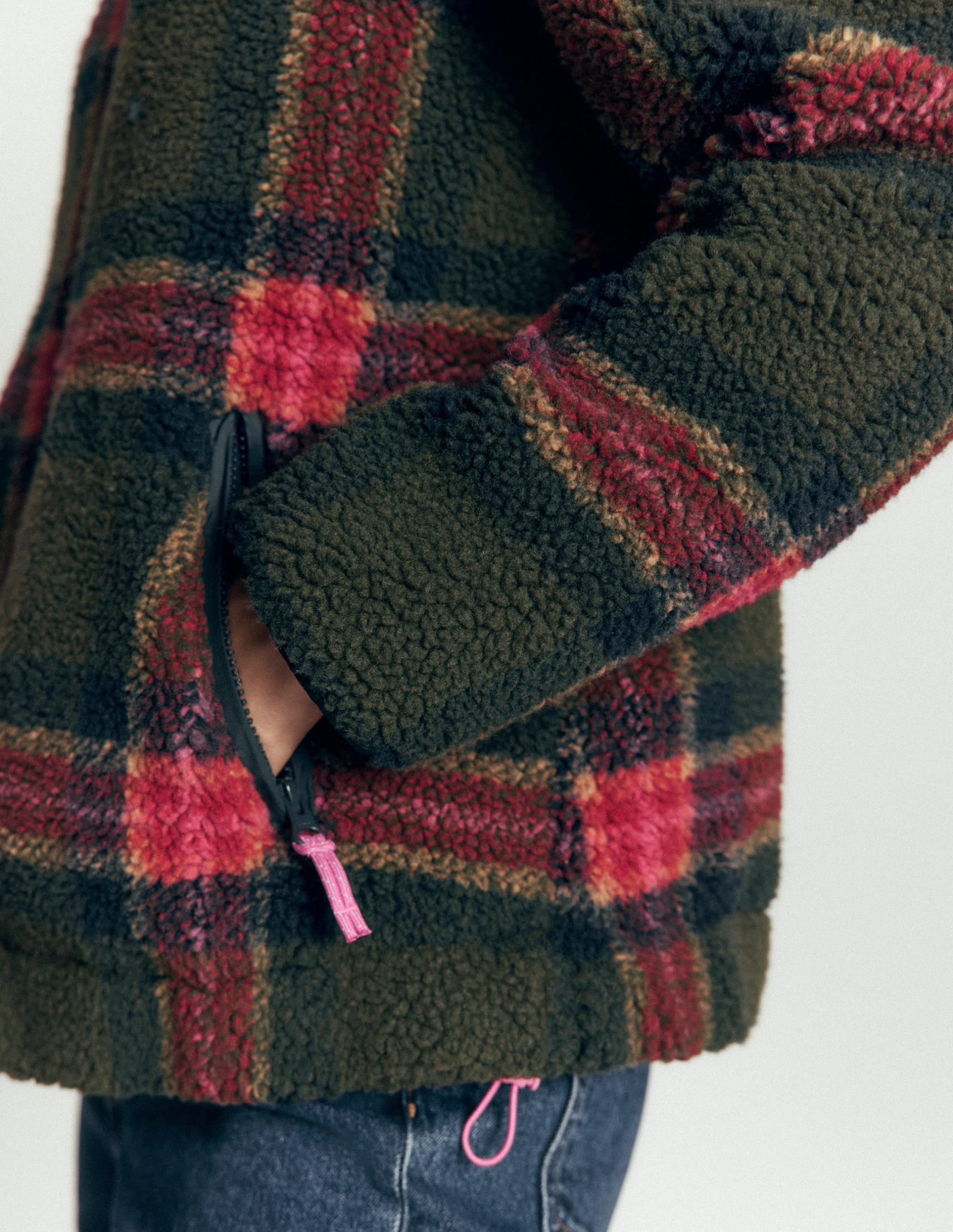 Alnwick Borg Jacket-Olive. Navy and Red Check - Image 2