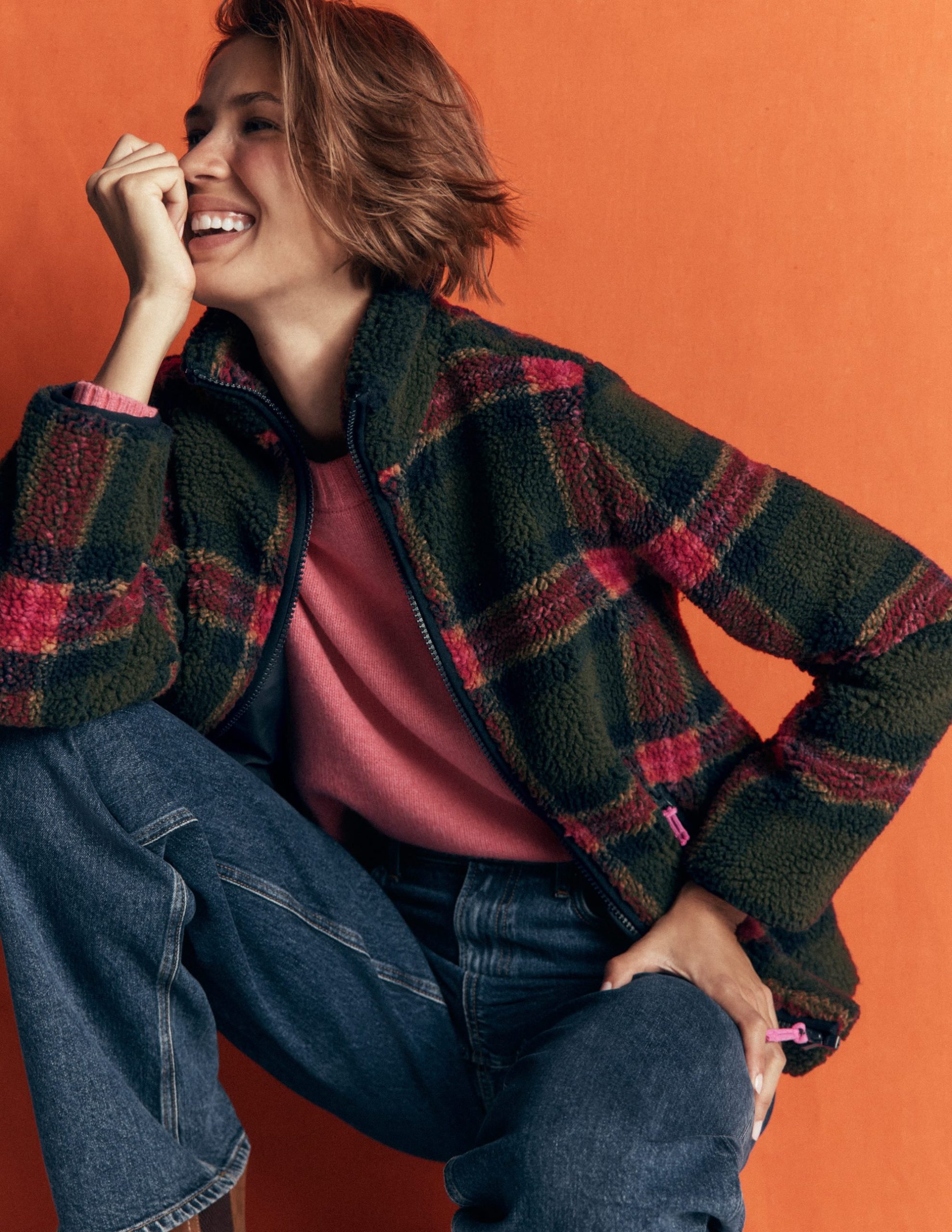 Alnwick Borg Jacket-Olive. Navy and Red Check - Image 5
